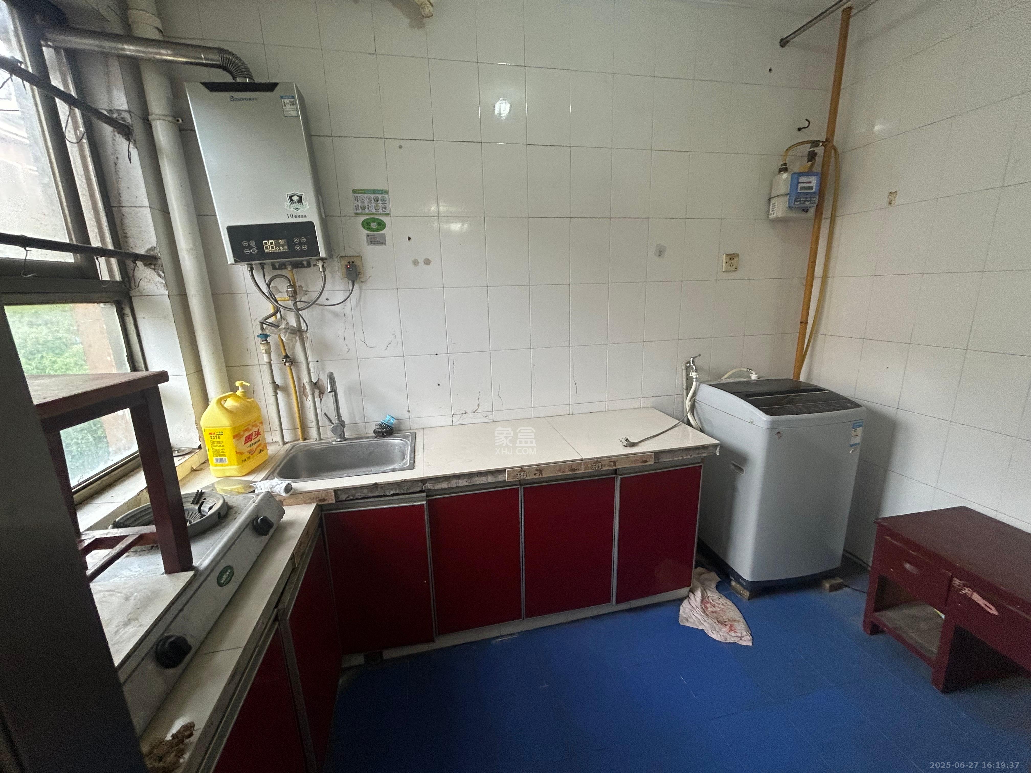 涉外花园  3室2厅1卫    2000.0元/月室内图