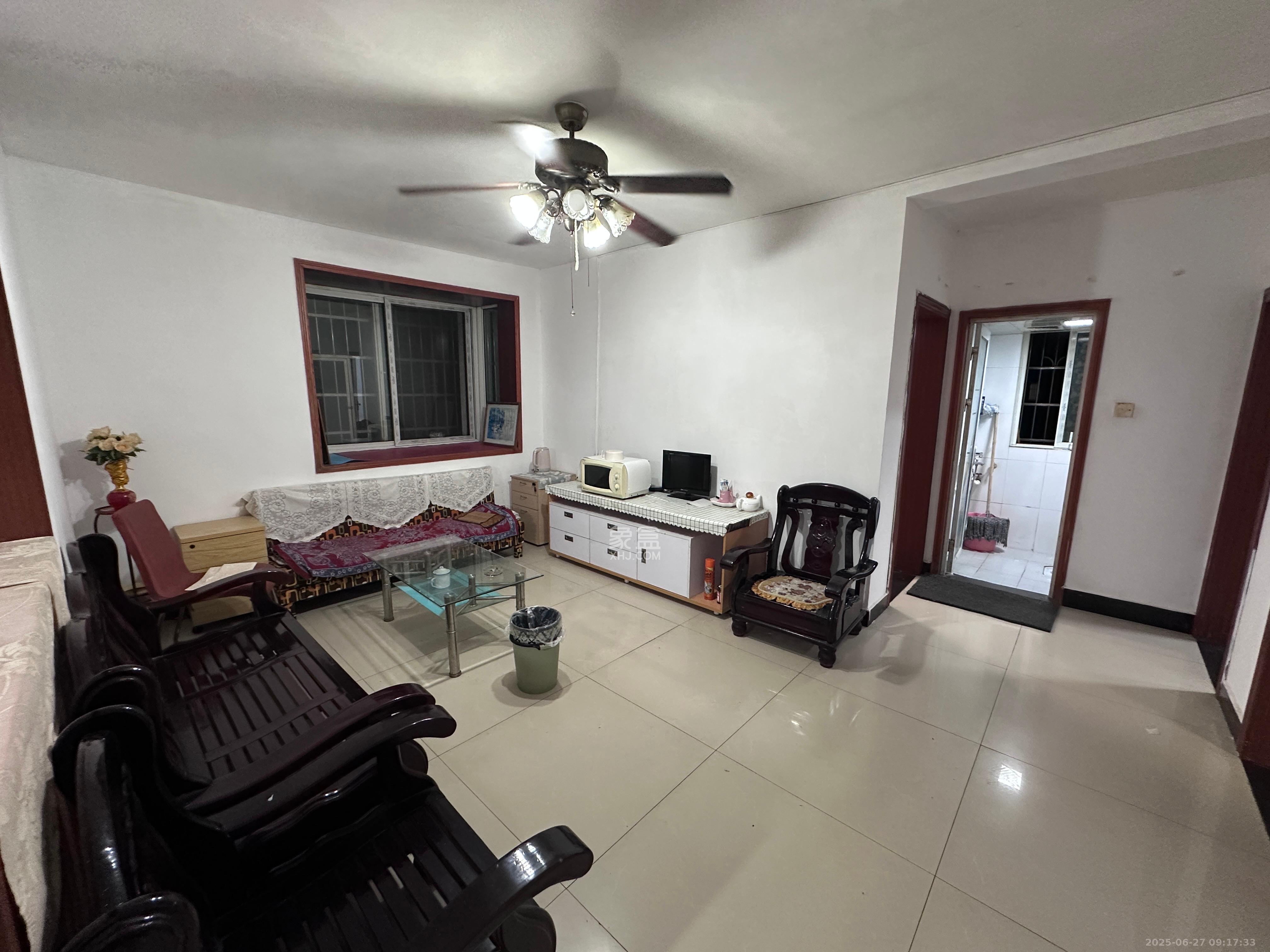 桔洲新苑(桔洲印象) 3室2厅1卫 2000.0元/月 桔洲新苑(桔洲印象) 3室2厅1卫 2000.0元/月室内图