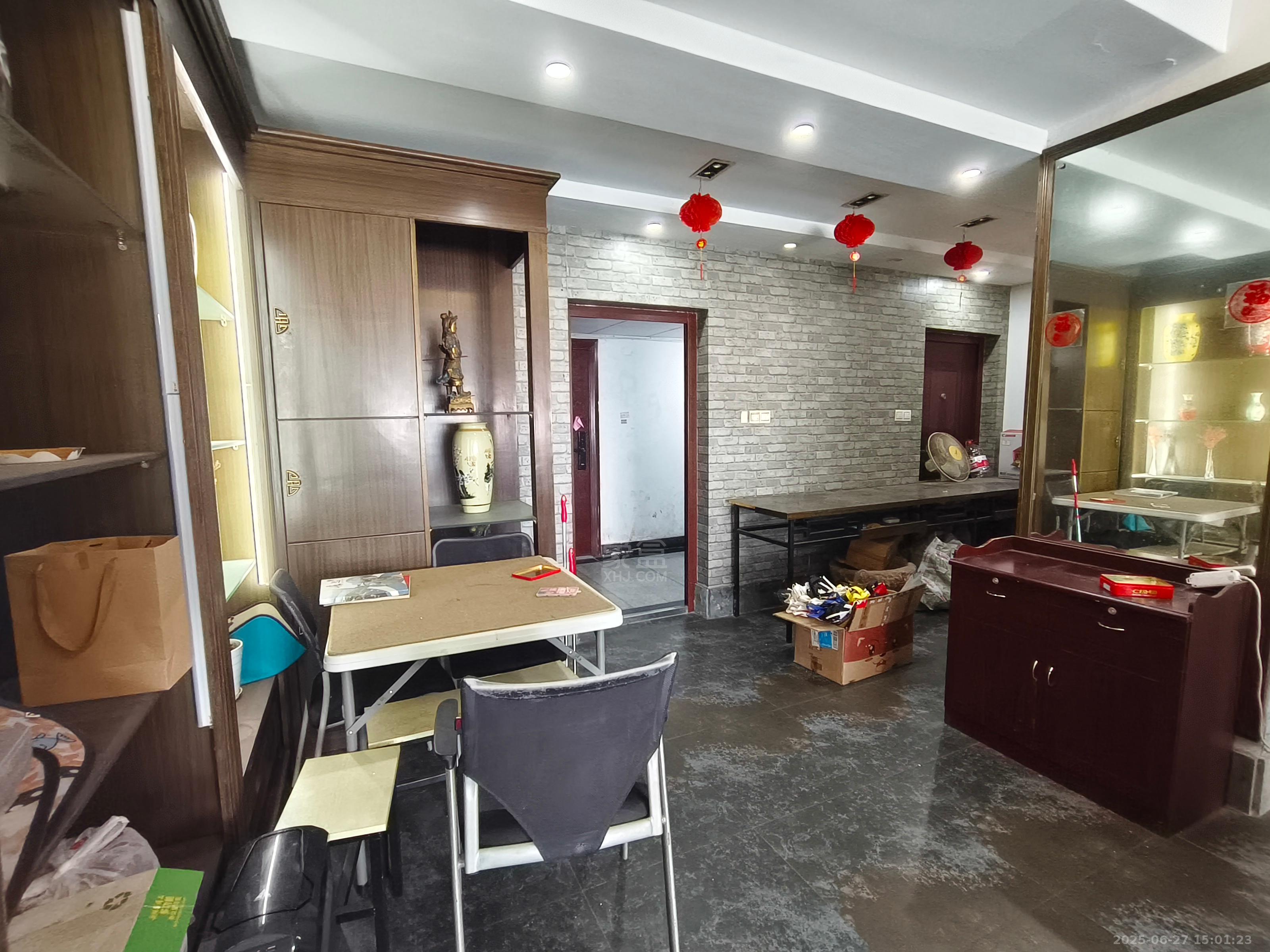 庐山春天大厦(和一宾馆) 1室1厅1卫 1000.0元/月 庐山春天大厦(和一宾馆) 1室1厅1卫 1000.0元/月室内图