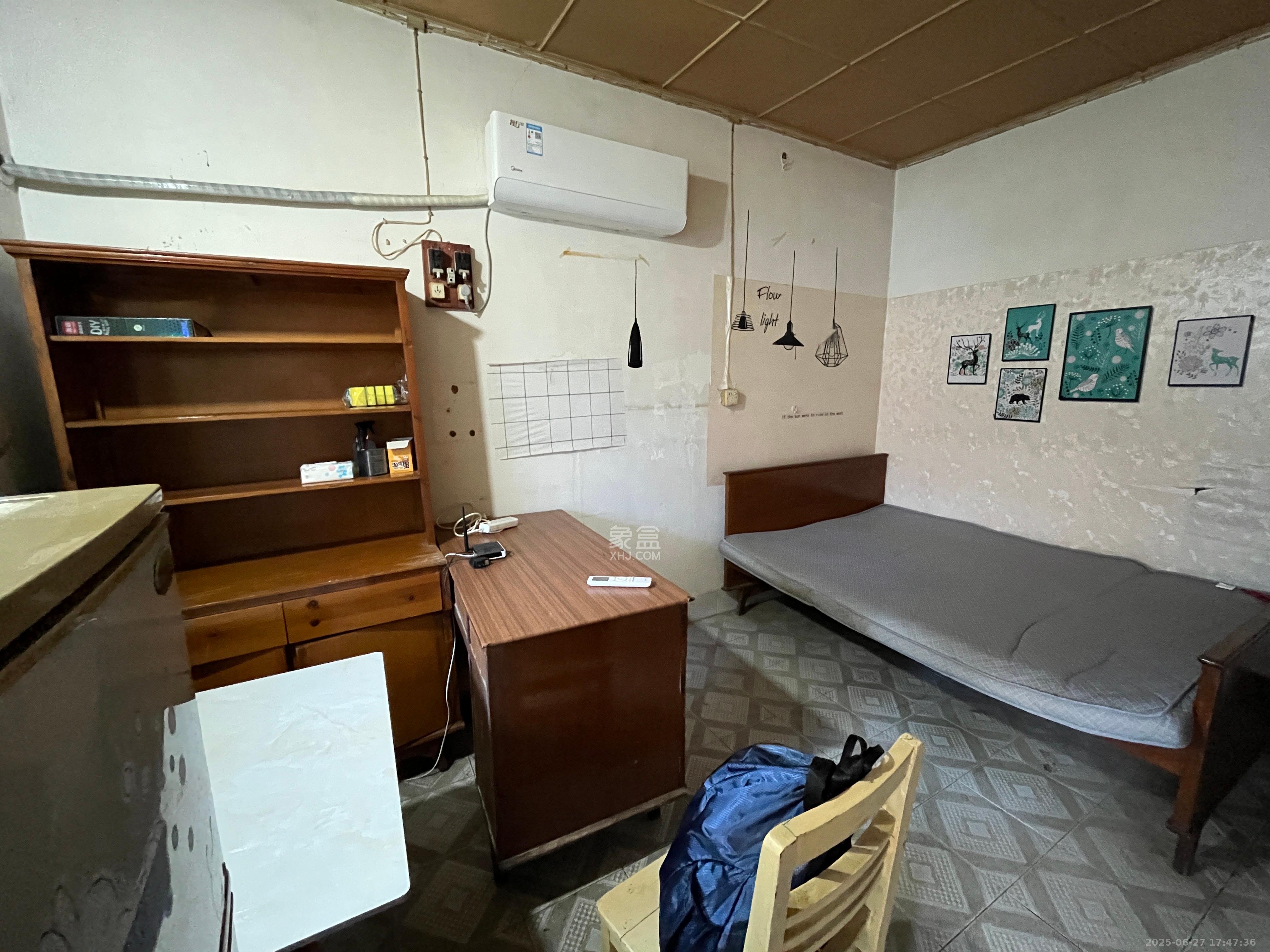 砂子塘社区  1室1厅1卫    1050.0元/月 砂子塘社区  1室1厅1卫    1050.0元/月室内图