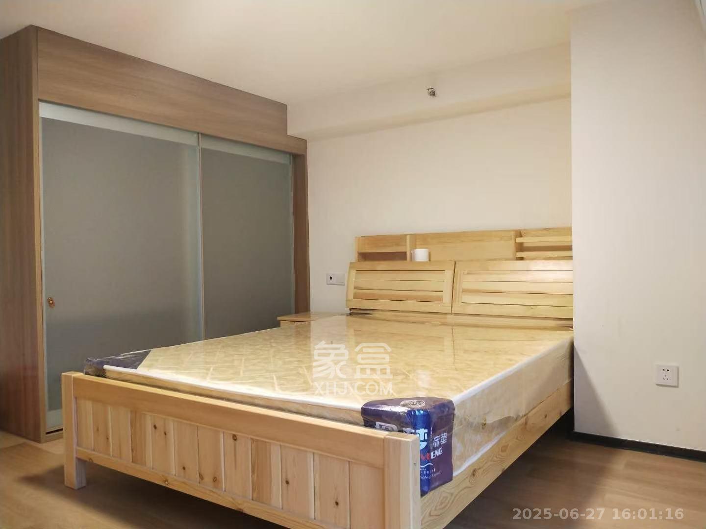 恒大翡翠华庭 1室1厅1卫 1800.0元/月 恒大翡翠华庭 1室1厅1卫 1800.0元/月室内图