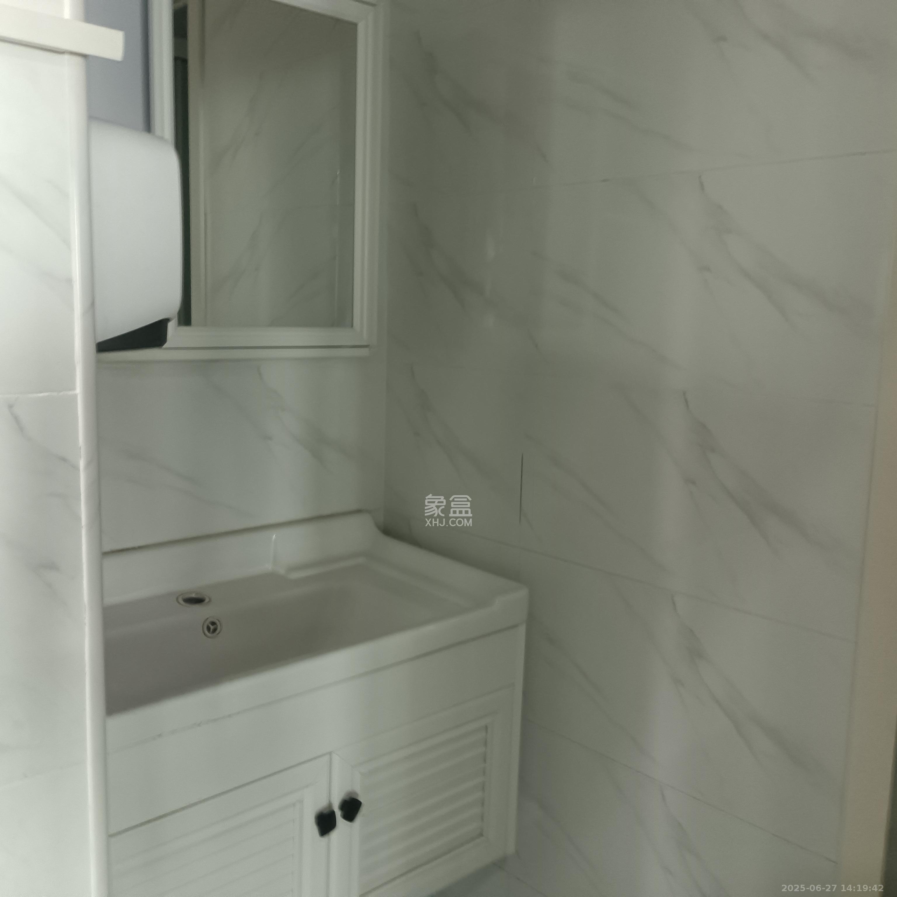 嘉盛国际广场  1室1厅1卫    5500.0元/月室内图