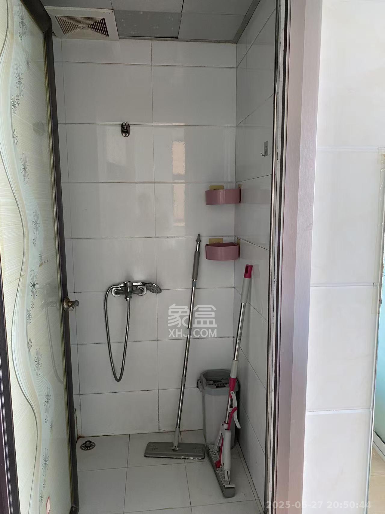 东方银座（东方摩卡）  1室1厅1卫   1200.00元/月