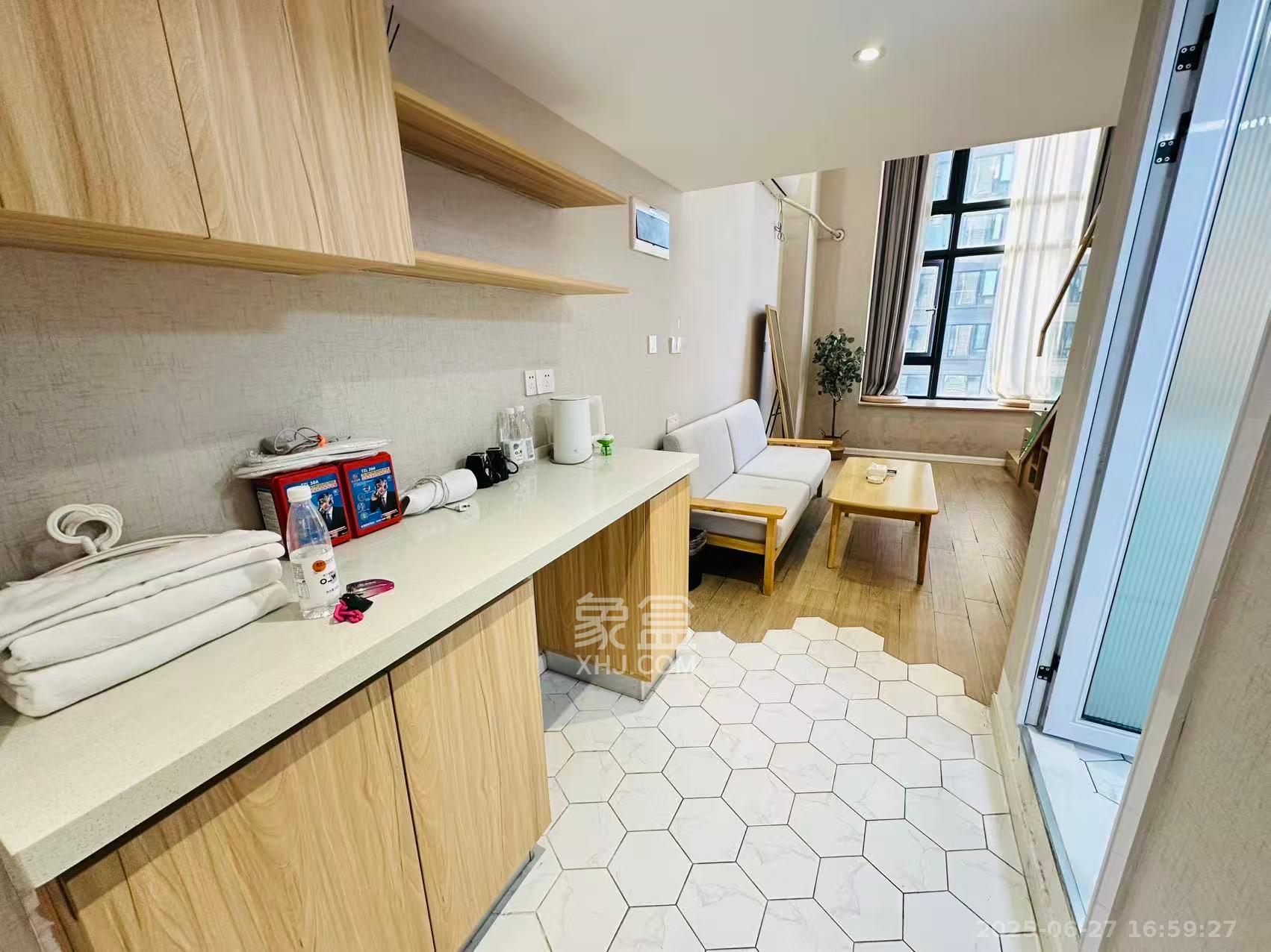 华润翡翠府 1室1厅1卫 1800.0元/月 华润翡翠府 1室1厅1卫 1800.0元/月室内图