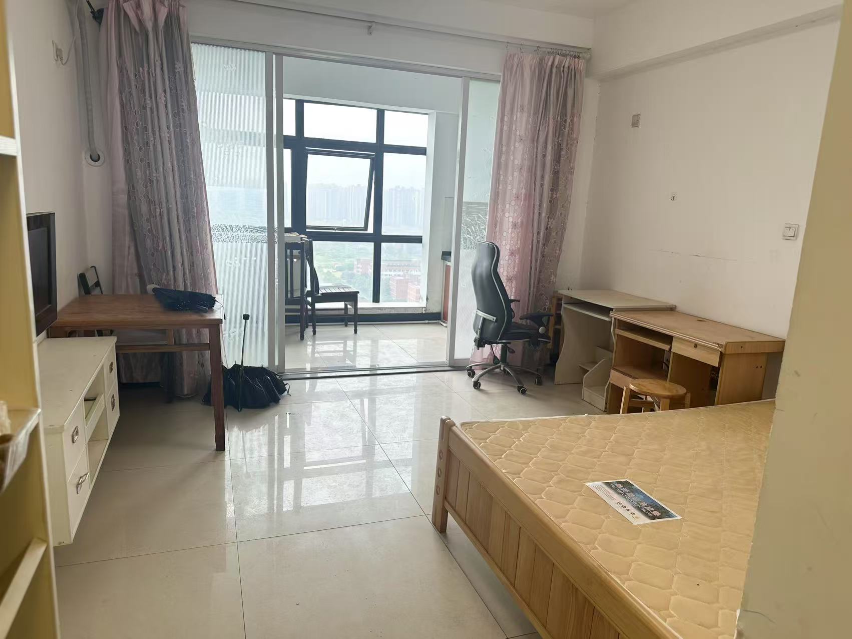 龙腾国际 1室1厅1卫 19.8万 龙腾国际 1室1厅1卫 19.8万室内图