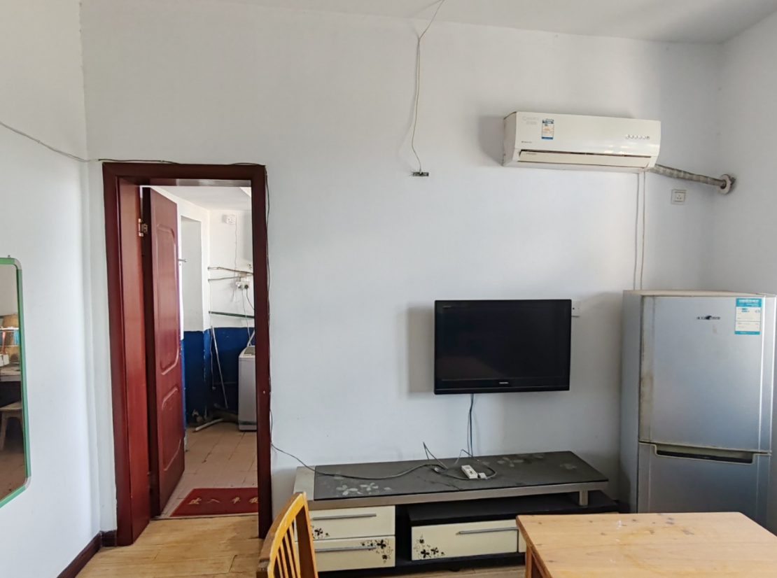 株冶二区 2室1厅1卫 16.0万 株冶二区 2室1厅1卫 16.0万室内图