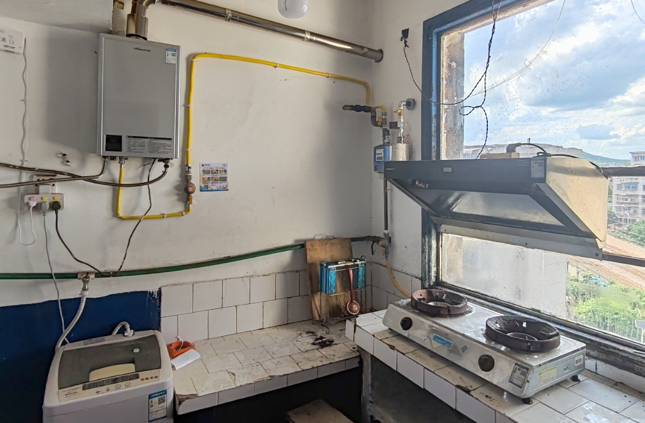 株冶二区 2室1厅1卫 16.0万 株冶二区 2室1厅1卫 16.0万室内图