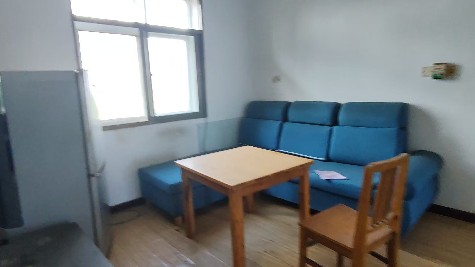 株冶二区 2室1厅1卫 16.0万 株冶二区 2室1厅1卫 16.0万室内图