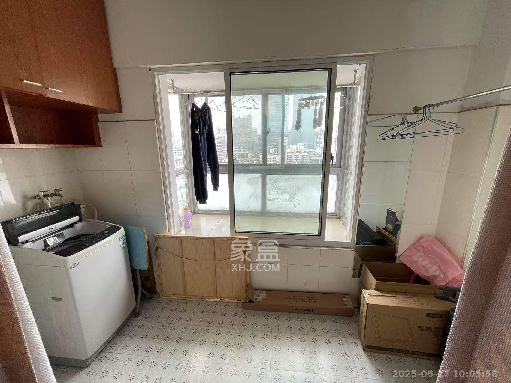 西罗亚大厦  2室1厅1卫    3000.0元/月室内图