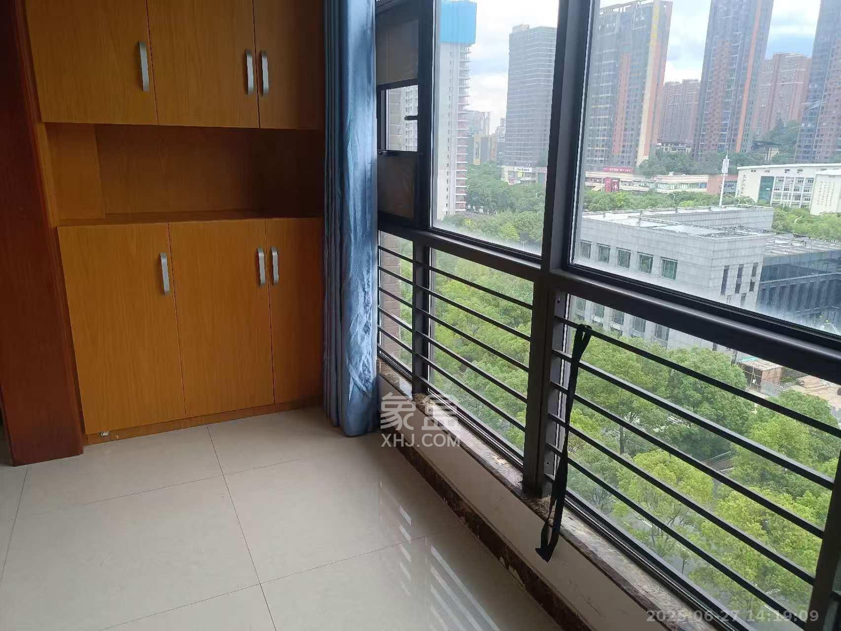 和卉家园 3室2厅2卫 3600.0元/月 和卉家园 3室2厅2卫 3600.0元/月室内图