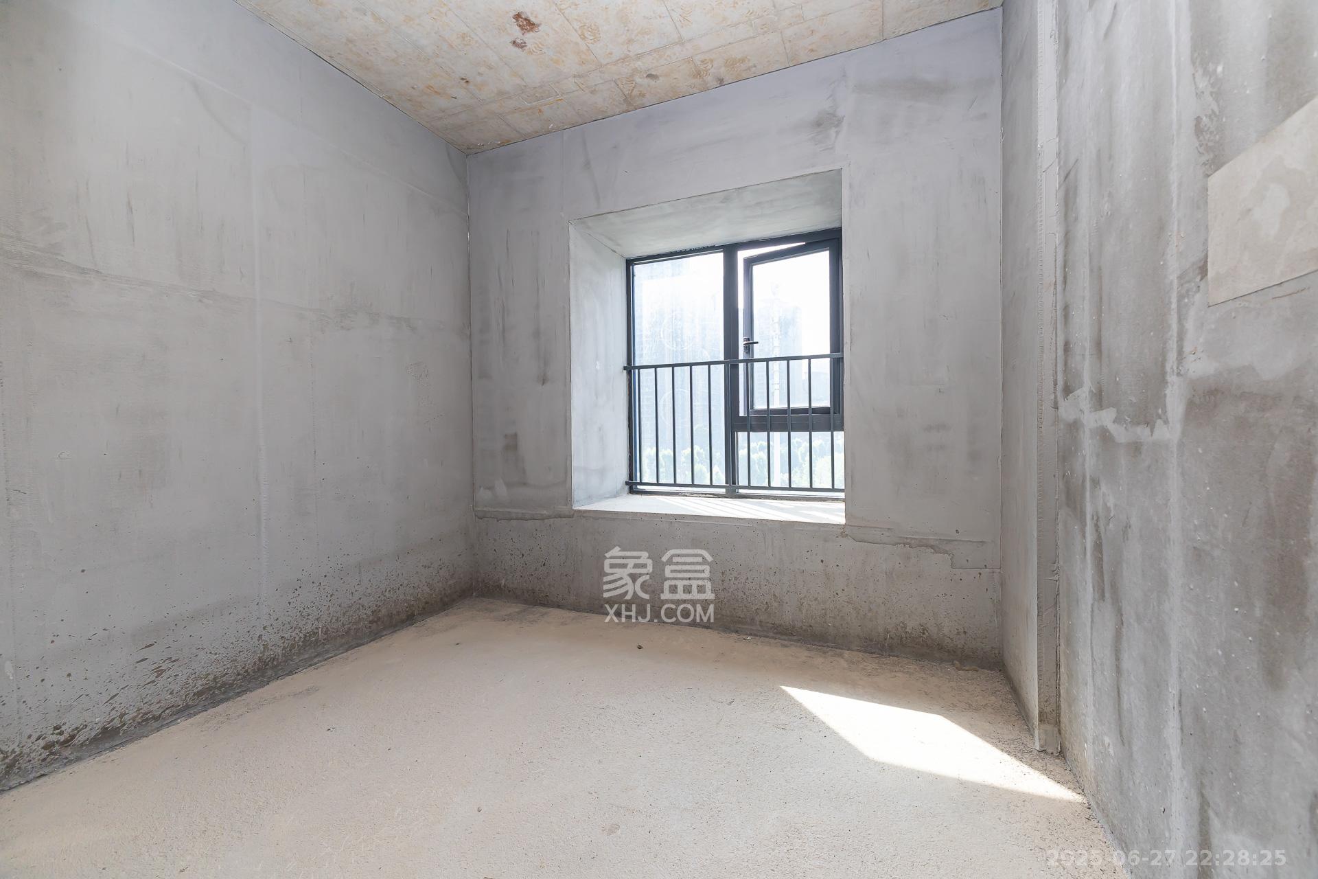 越秀湘江星汇城二期 4室2厅2卫 129.0万 越秀湘江星汇城二期 4室2厅2卫 129.0万卧室