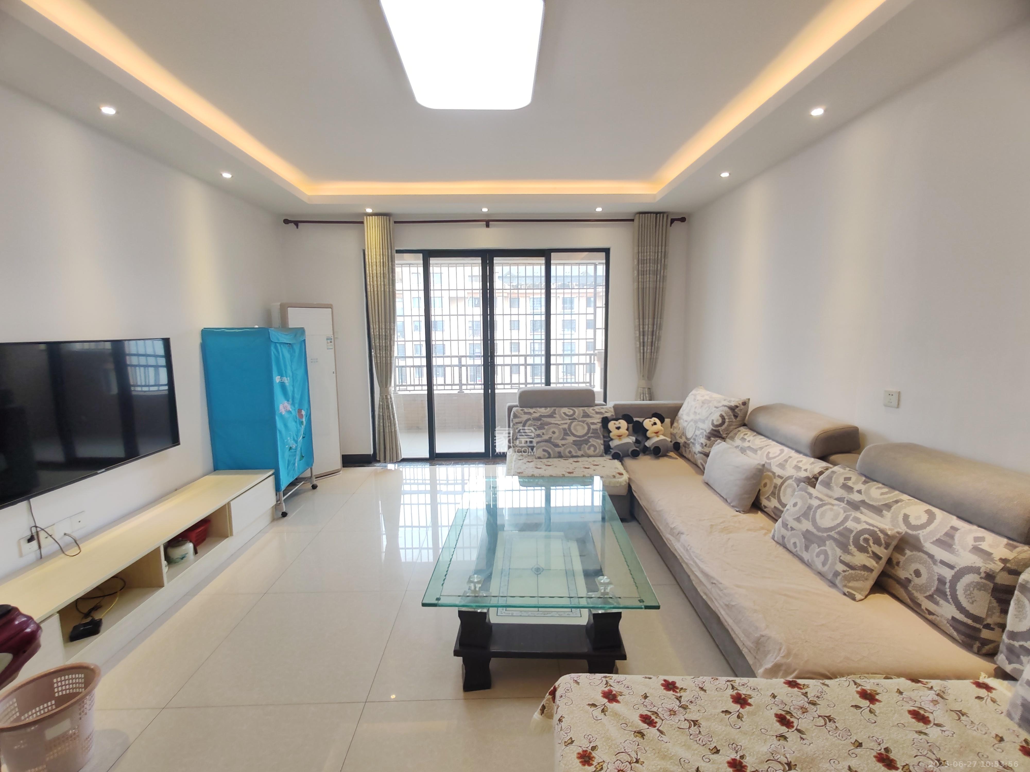 旺城天誉  1室2厅2卫    1700.0元/月 旺城天誉  1室2厅2卫    1700.0元/月室内图