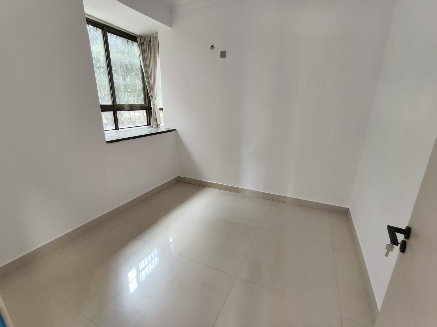 中天星城 4室2厅2卫 2200.0元/月 中天星城 4室2厅2卫 2200.0元/月室内图