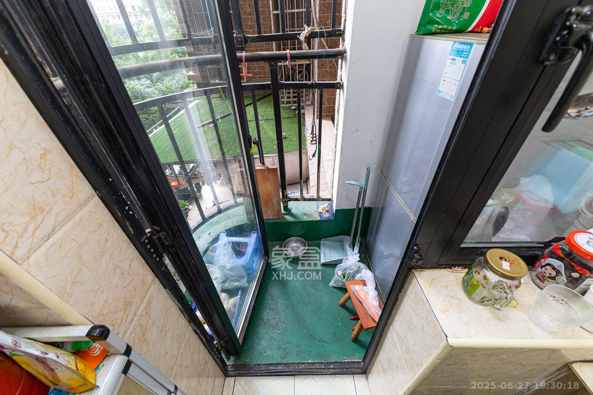 润和之悦(金泽园) 4室2厅2卫 78.0万 润和之悦(金泽园) 4室2厅2卫 78.0万阳台