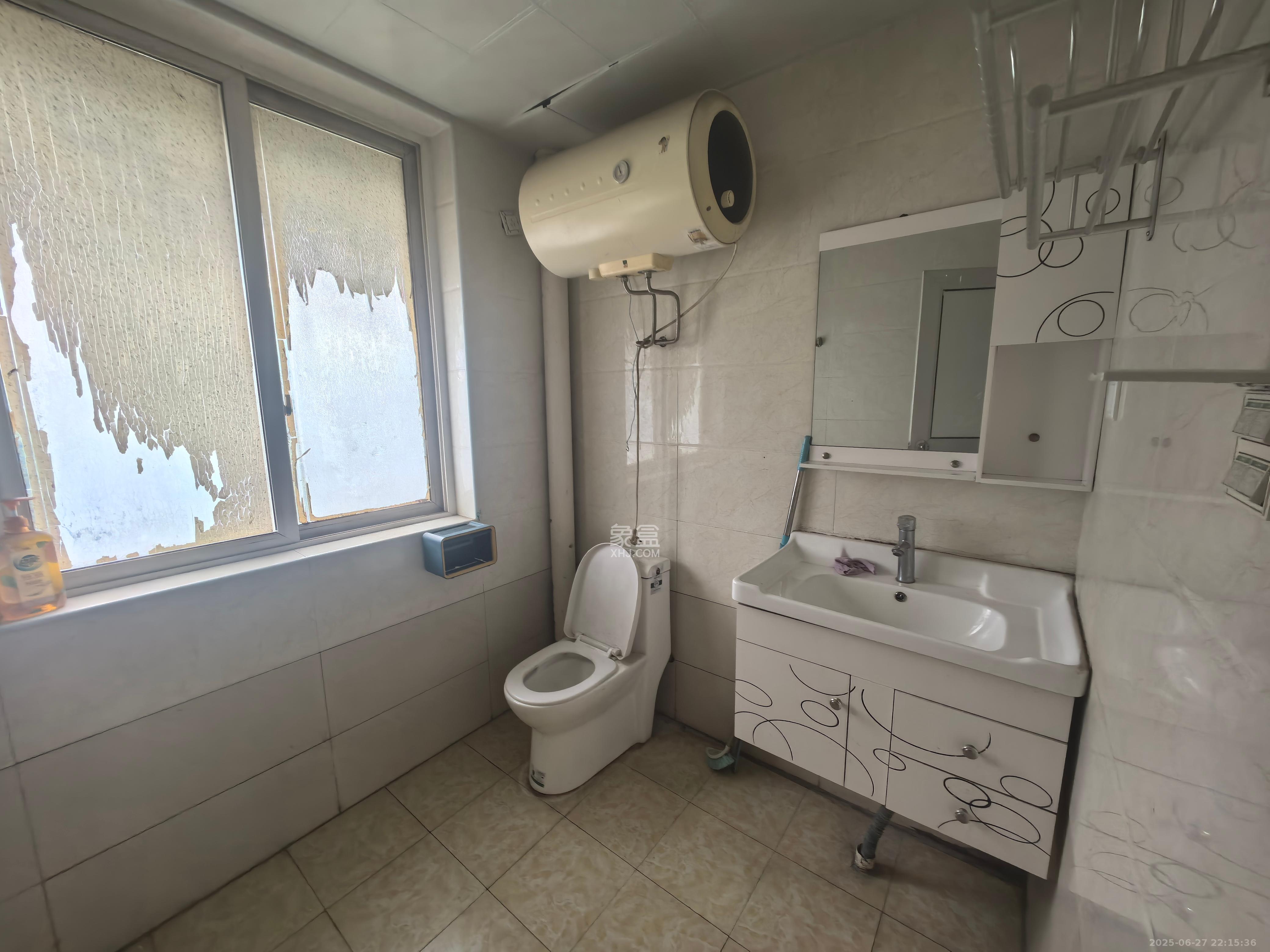 长沙县公安局单位房 1室2厅2卫 1200.0元/月 长沙县公安局单位房 1室2厅2卫 1200.0元/月室内图