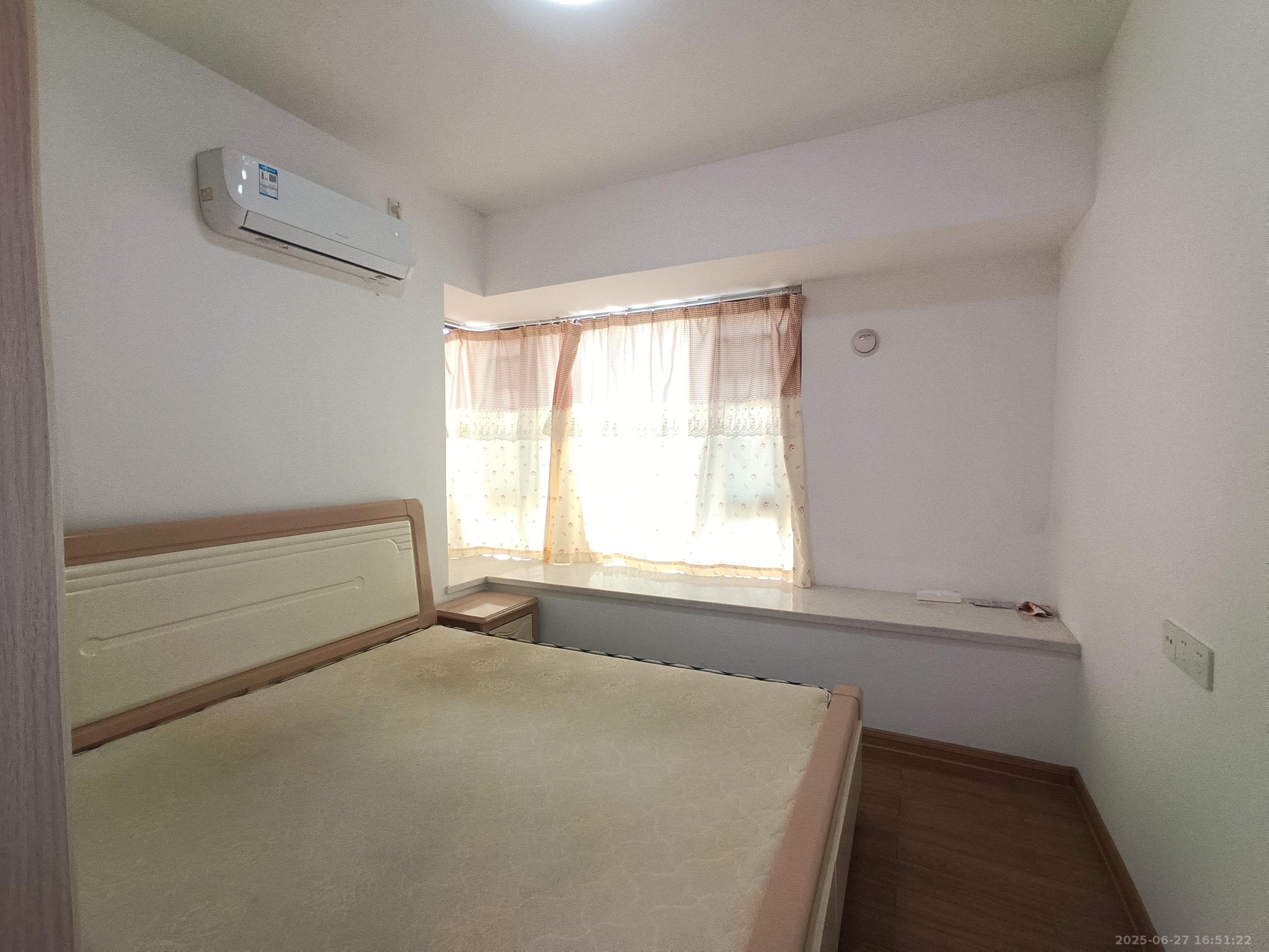 美的翰城  4室2厅2卫   2200.00元/月室内图