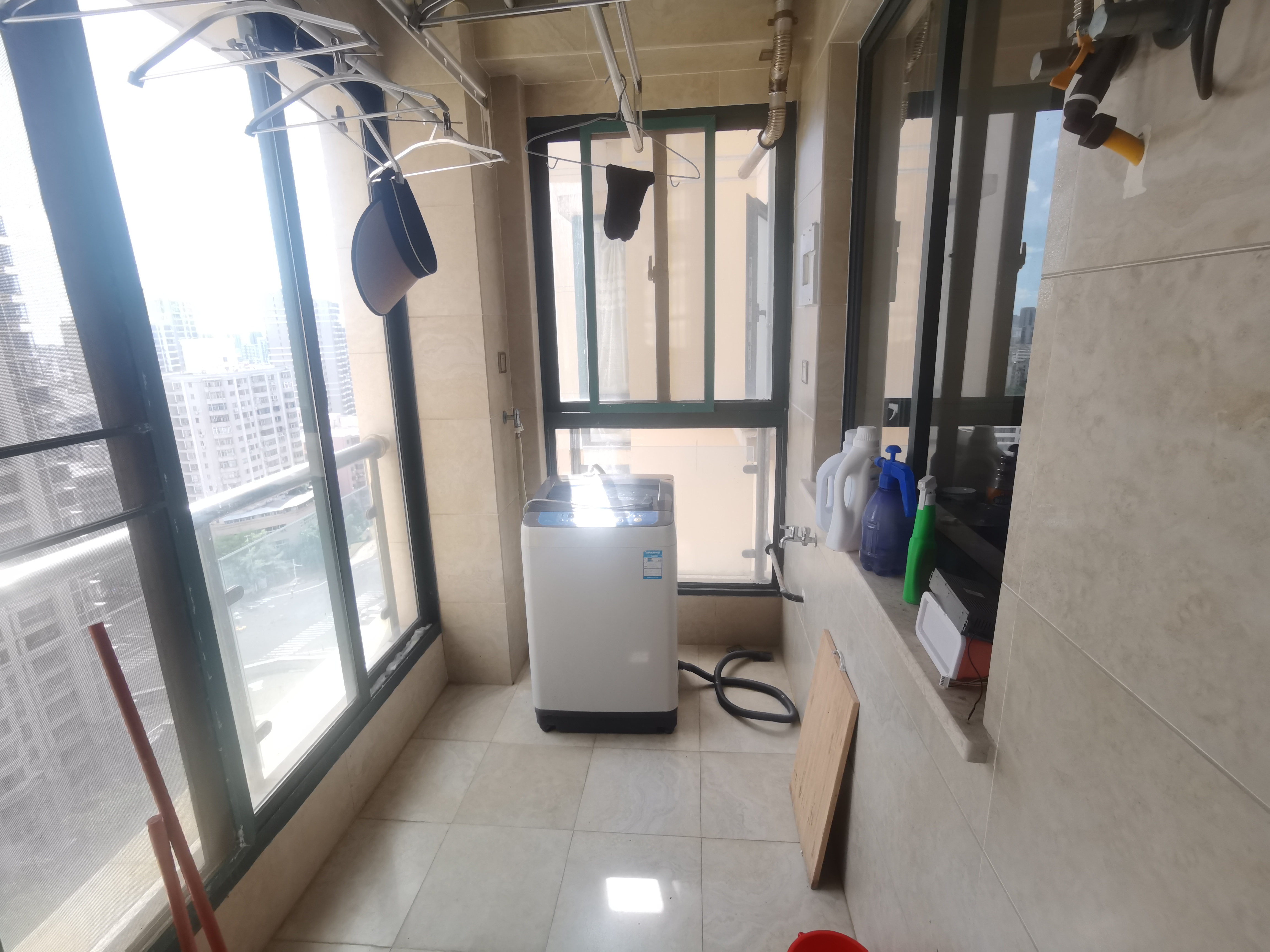 海阔天空-国瑞城二期(雅仕苑) 4室2厅2卫 5300.0元/月 海阔天空-国瑞城二期(雅仕苑) 4室2厅2卫 5300.0元/月室内图