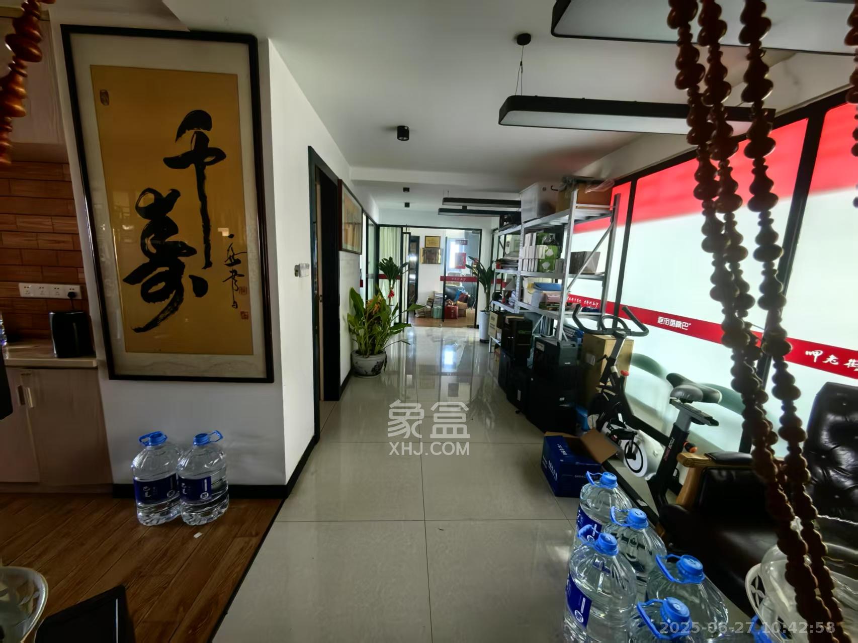 潮宗御苑  4室2厅2卫    7800.0元/月室内图