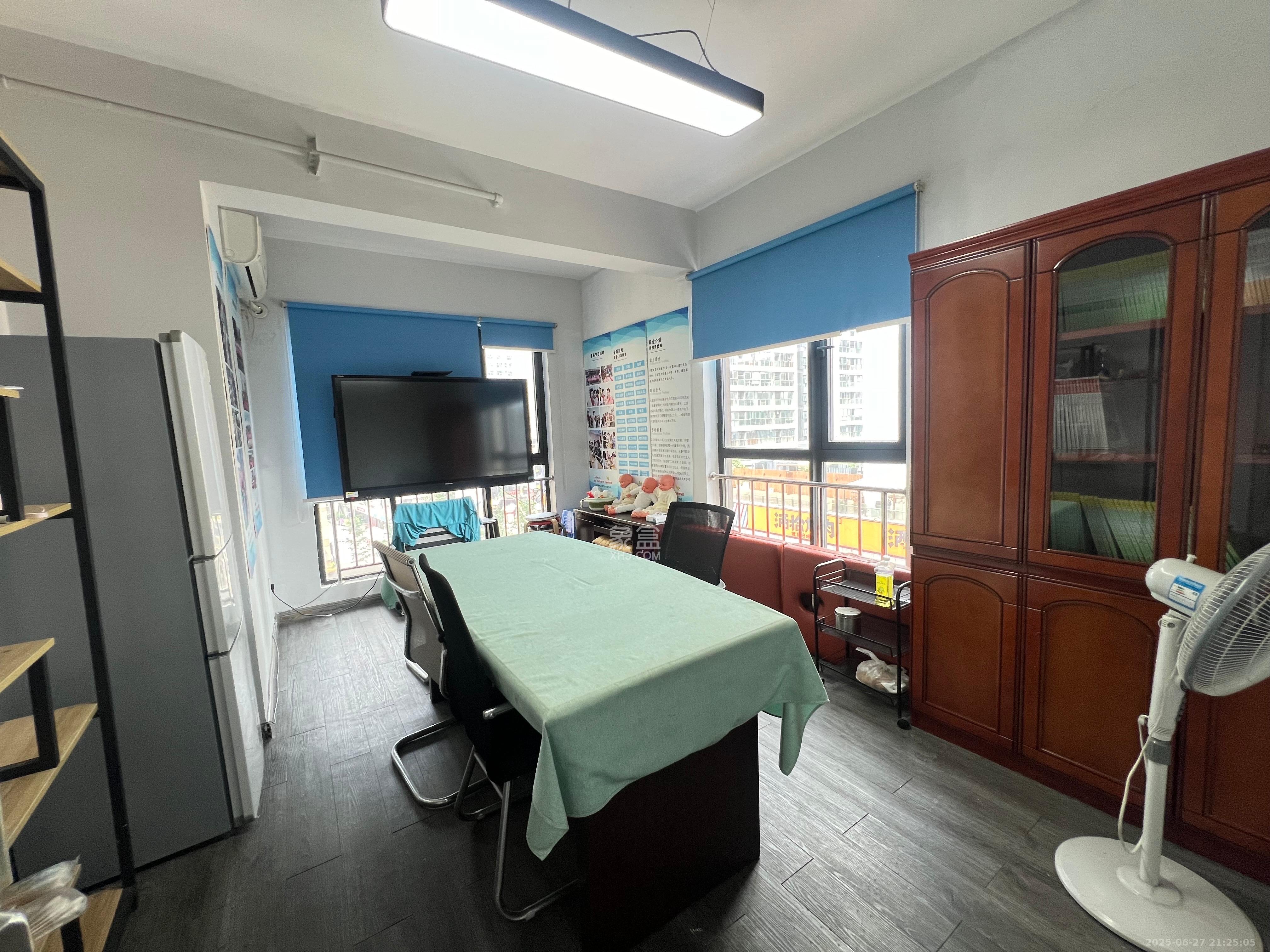 德思勤城市广场(宝格丽公寓) 2室1厅1卫 4200.0元/月 德思勤城市广场(宝格丽公寓) 2室1厅1卫 4200.0元/月室内图