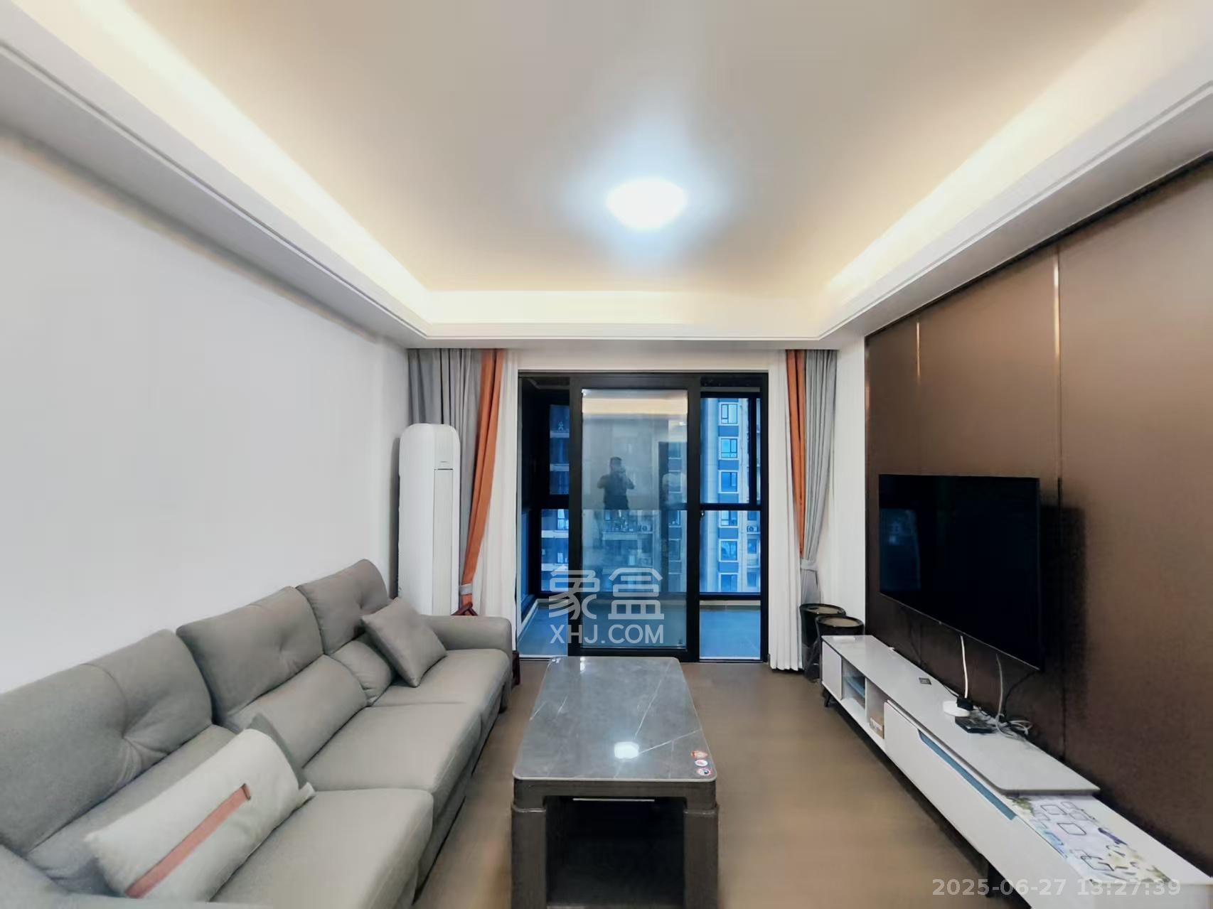 美的翰城  3室2厅1卫    2000.0元/月 美的翰城  3室2厅1卫    2000.0元/月