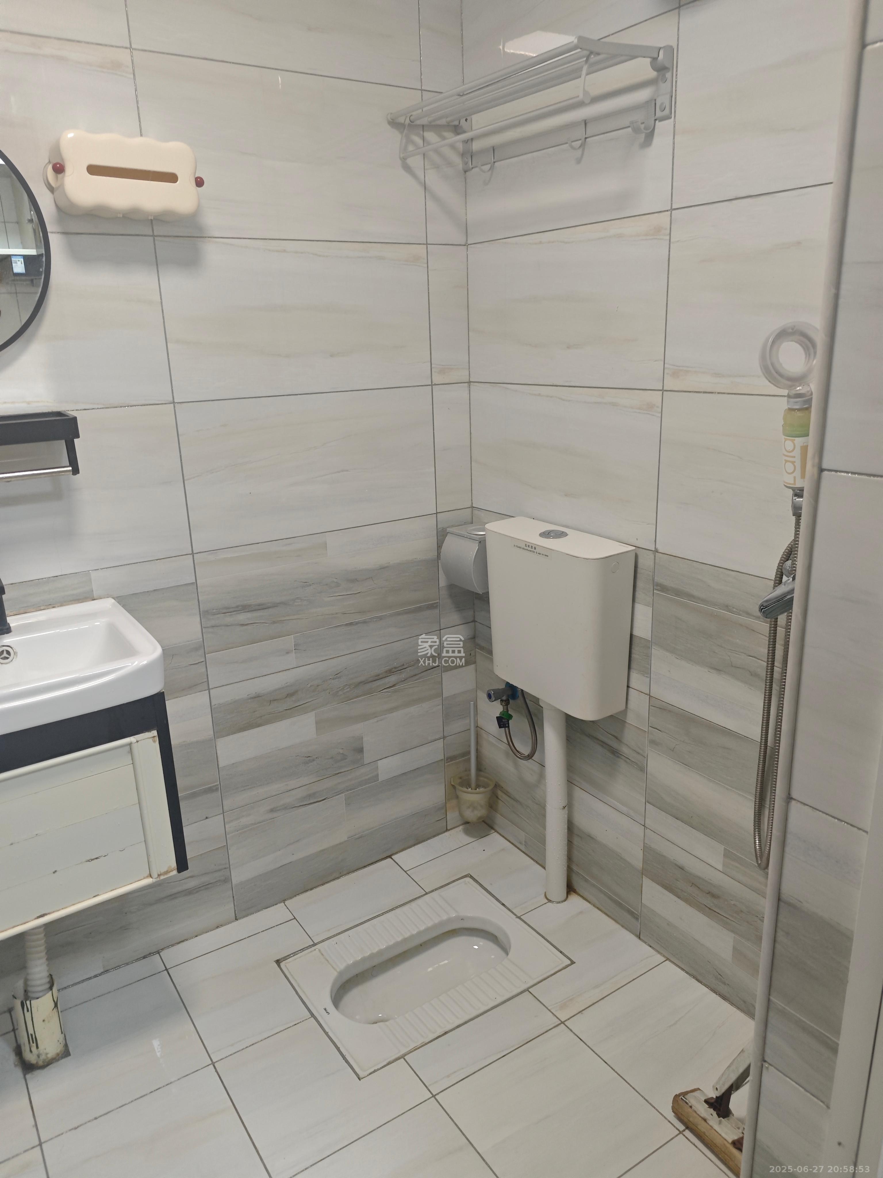 龙湖湘江星座(祺鑫星座公寓) 1室0厅1卫 1600.0元/月 龙湖湘江星座(祺鑫星座公寓) 1室0厅1卫 1600.0元/月室内图