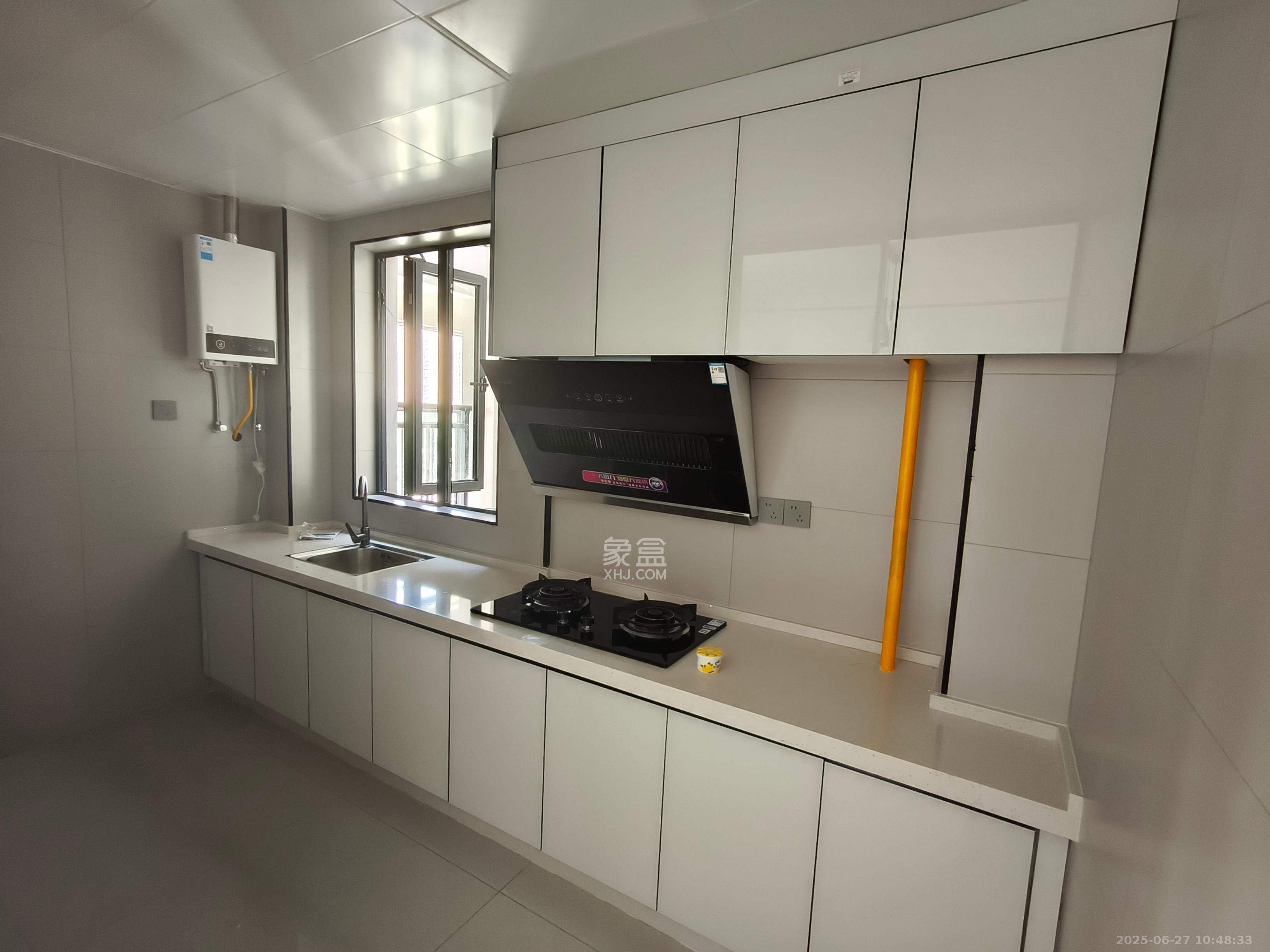 周南学府 3室2厅2卫 2800.0元/月 周南学府 3室2厅2卫 2800.0元/月室内图