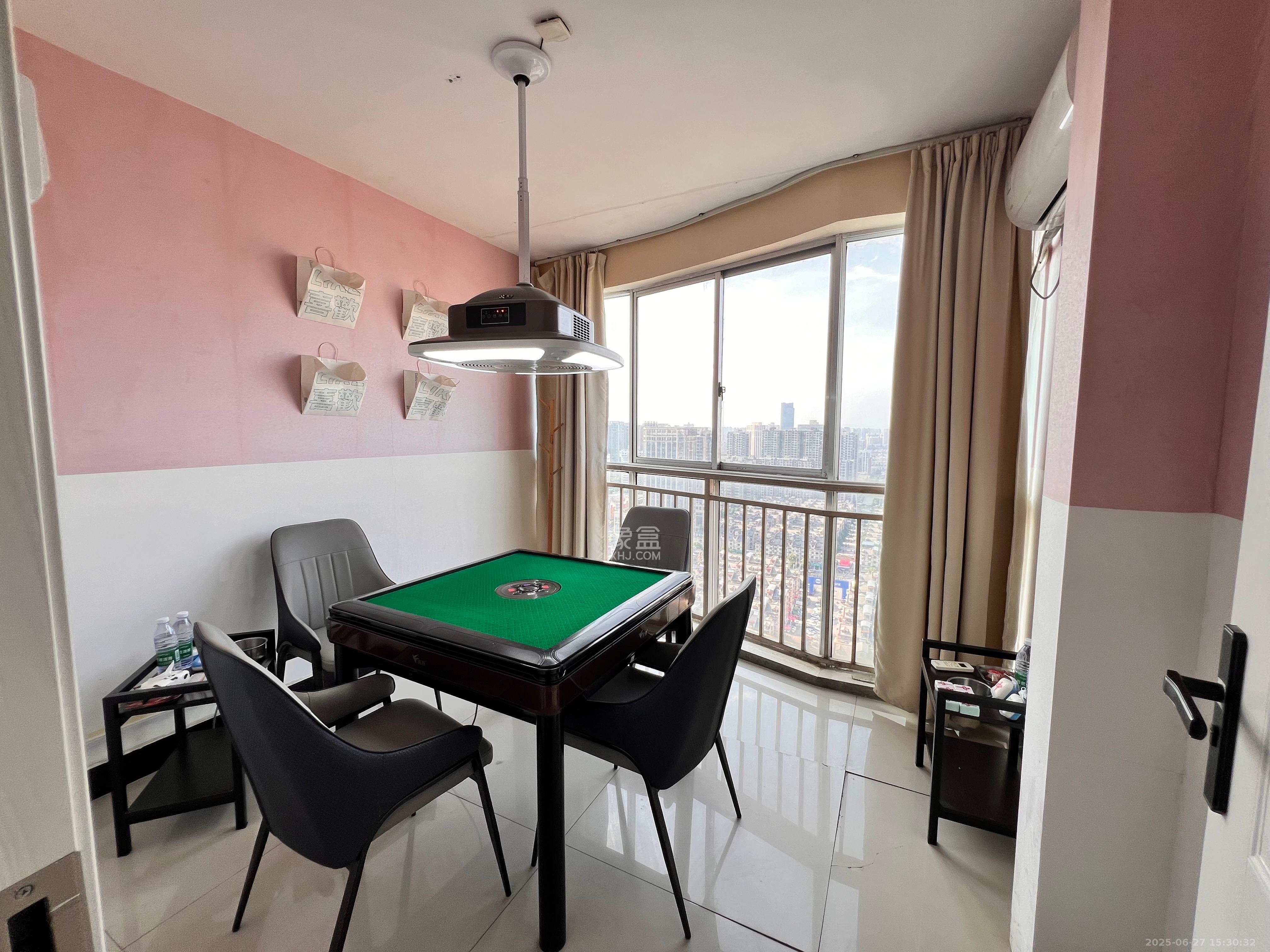 高桥现代商贸城  3室1厅1卫    3000.0元/月室内图