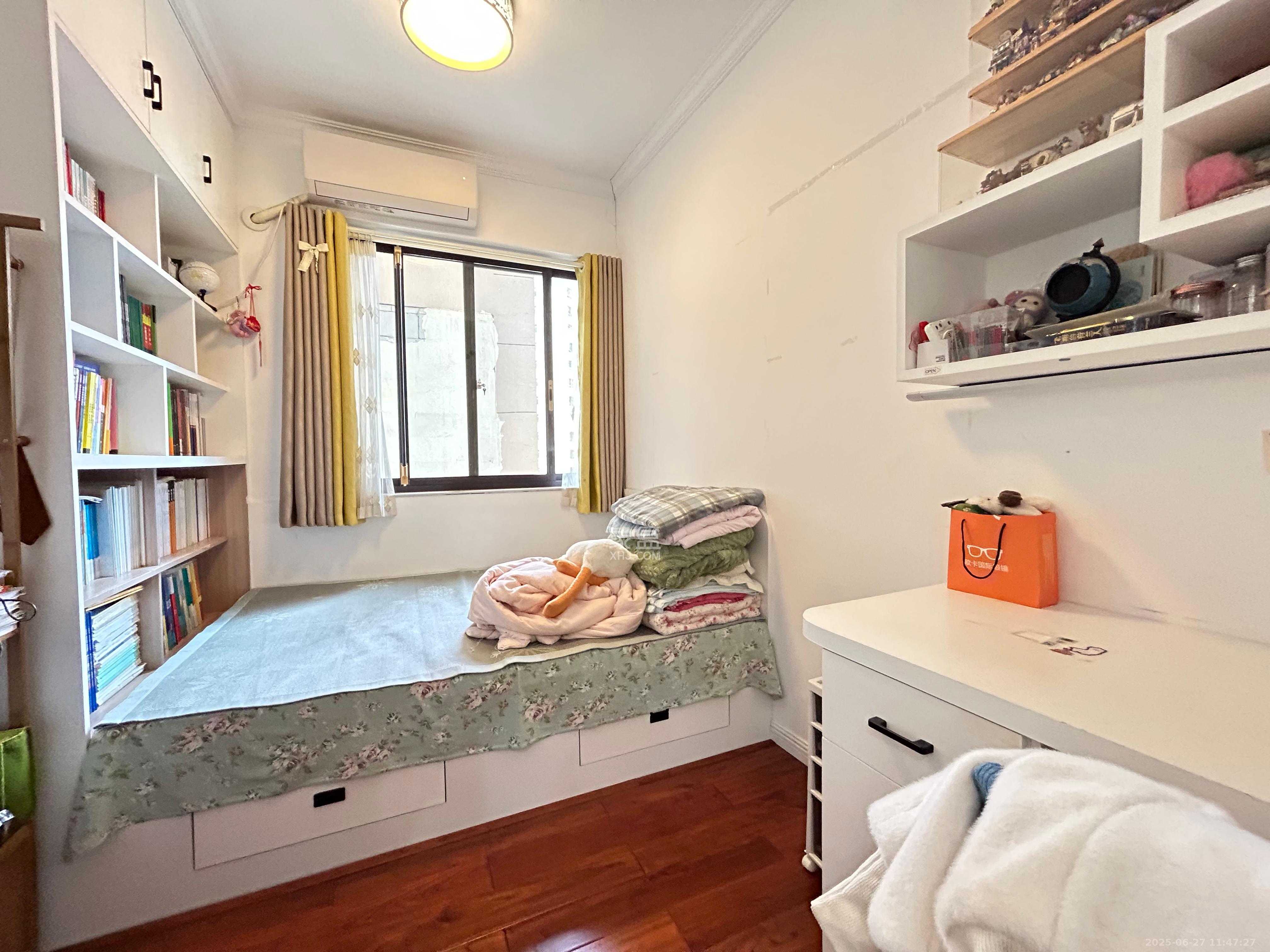 世茂铂翠湾二期 3室2厅1卫 3000.0元/月 世茂铂翠湾二期 3室2厅1卫 3000.0元/月室内图