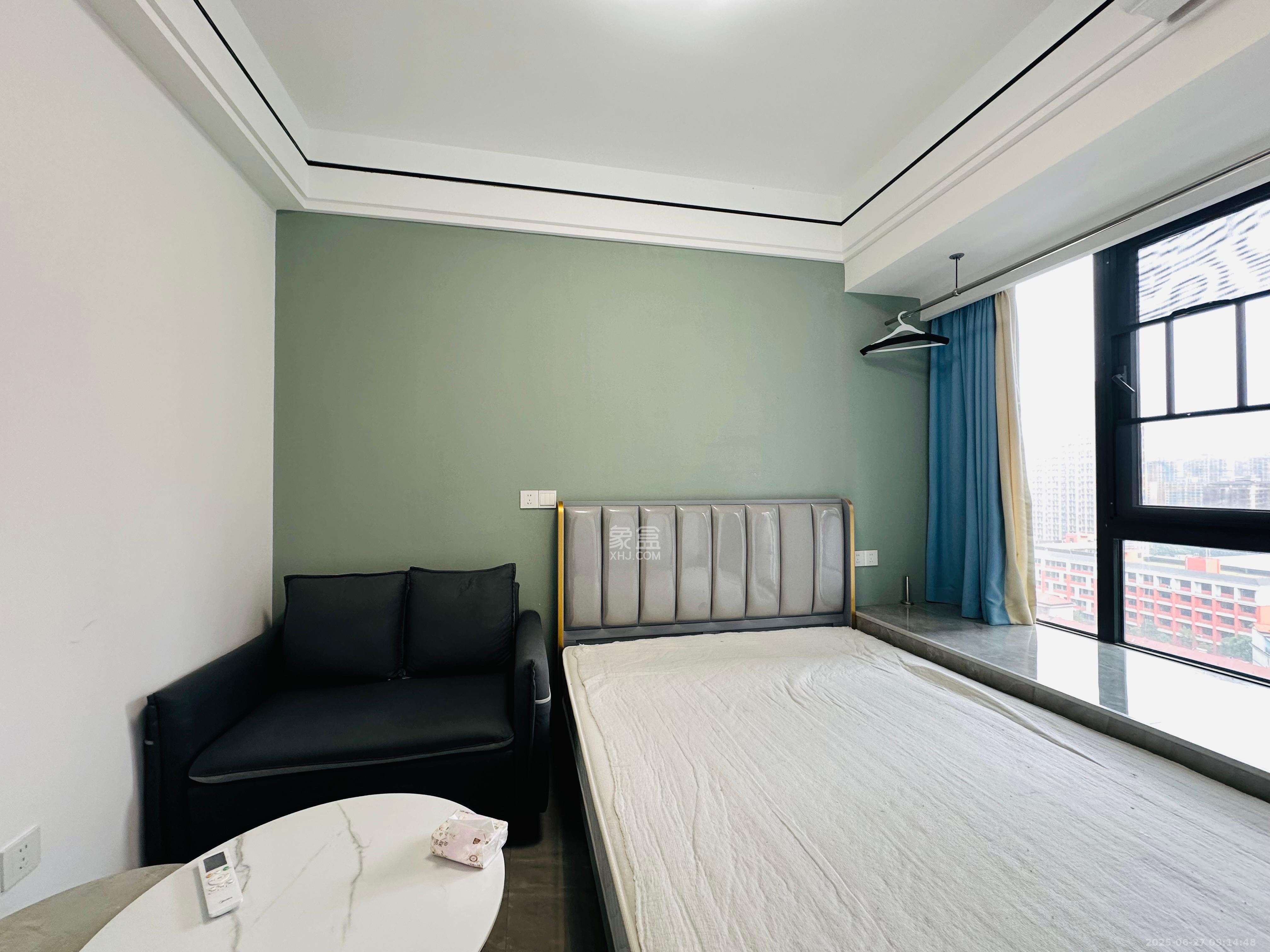 龙湖铂金岛 1室1厅1卫 1600.0元/月 龙湖铂金岛 1室1厅1卫 1600.0元/月室内图