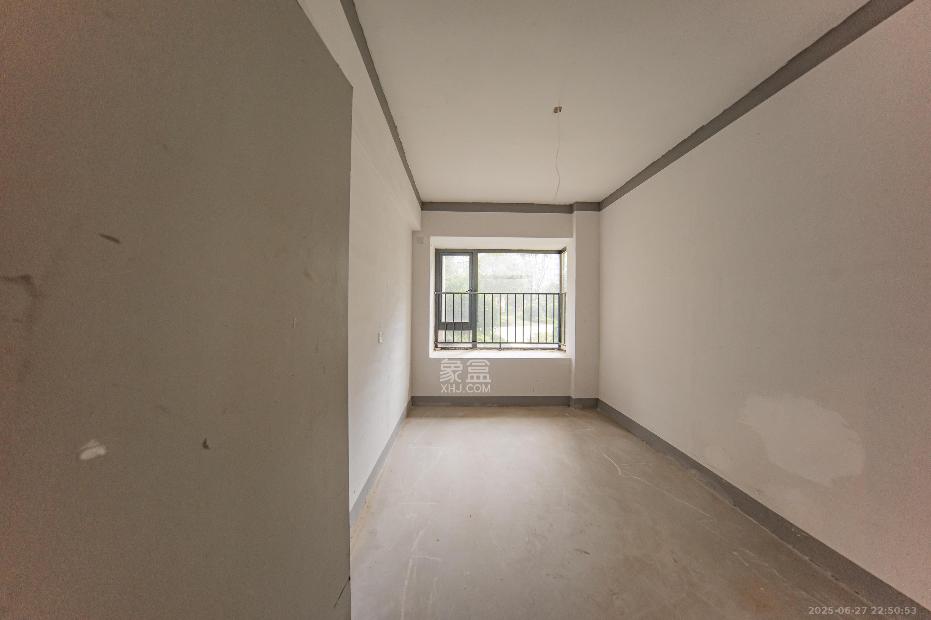建投象山国际  3室2厅2卫   106.00万卧室