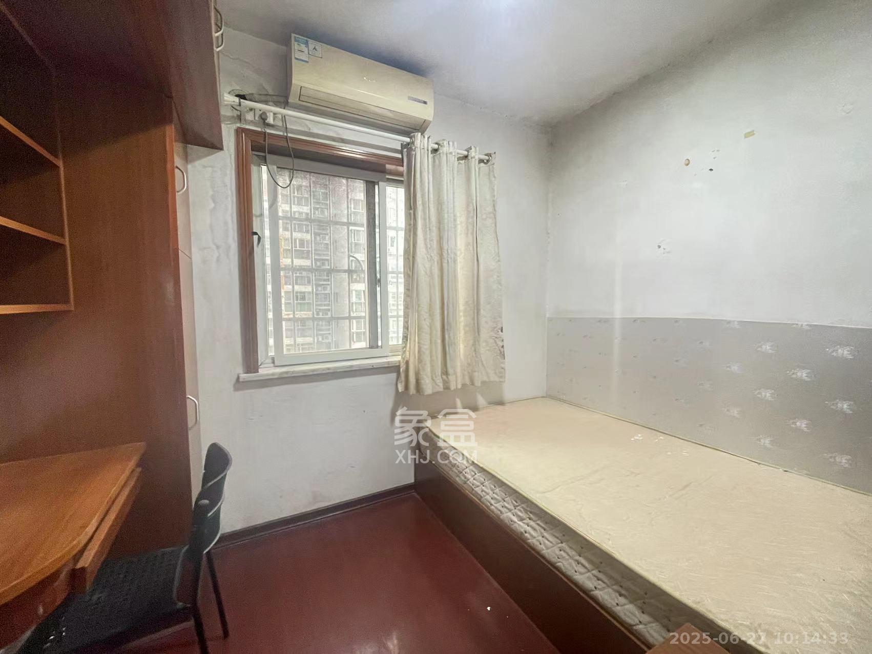 星典时代  3室2厅1卫    2000.0元/月 星典时代  3室2厅1卫    2000.0元/月室内图