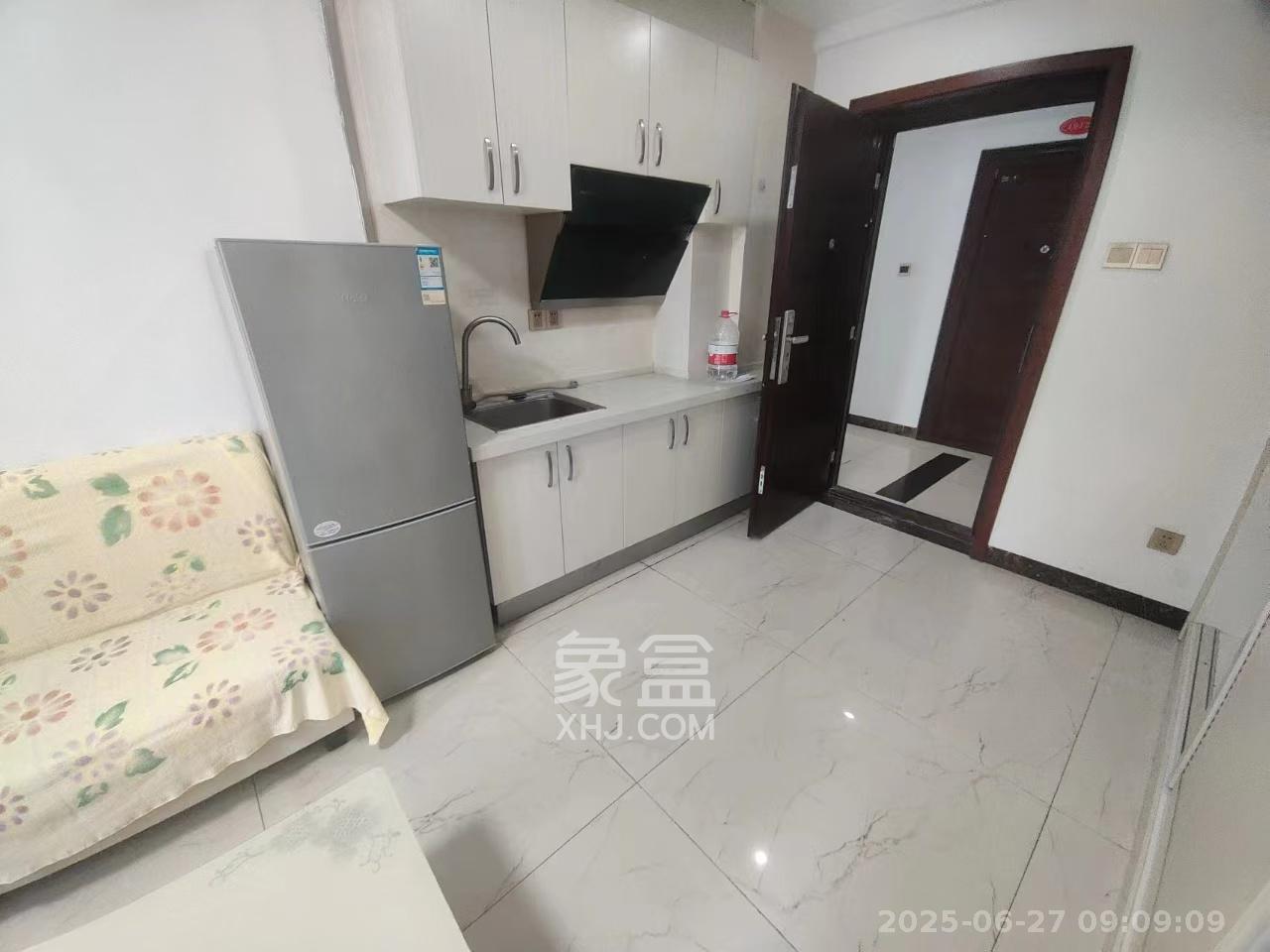 众东国际  1室1厅1卫   1800.00元/月室内图