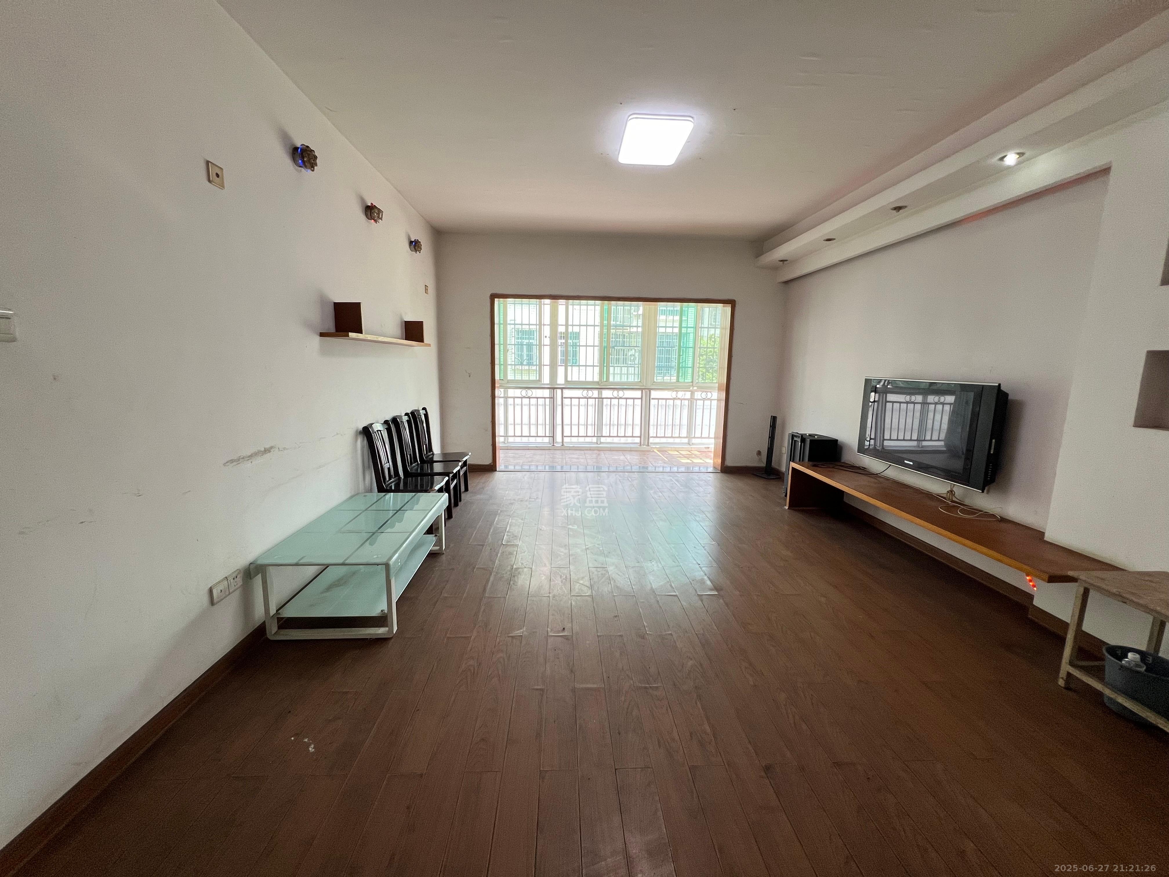 洞井一小区 3室1厅2卫 1900.0元/月 洞井一小区 3室1厅2卫 1900.0元/月室内图