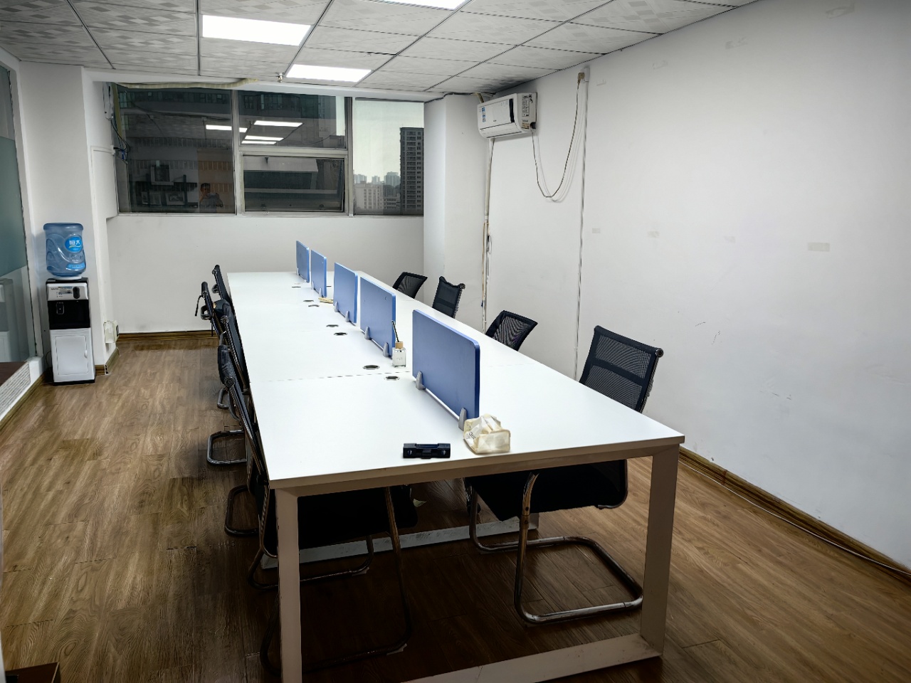 海涯大厦 2室2厅0卫 3900.0元/月 海涯大厦 2室2厅0卫 3900.0元/月室内图