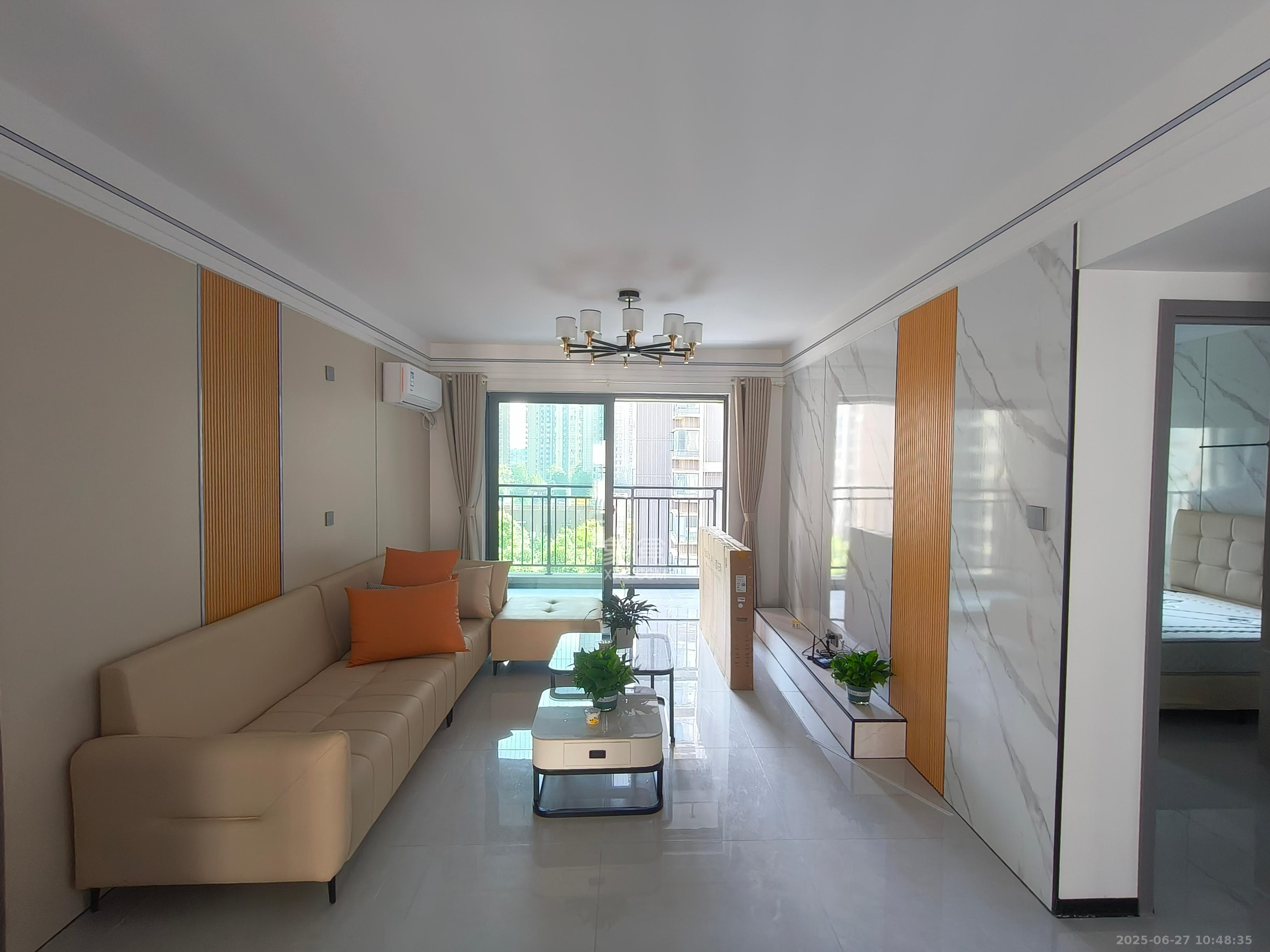 周南学府 3室2厅2卫 2800.0元/月 周南学府 3室2厅2卫 2800.0元/月室内图