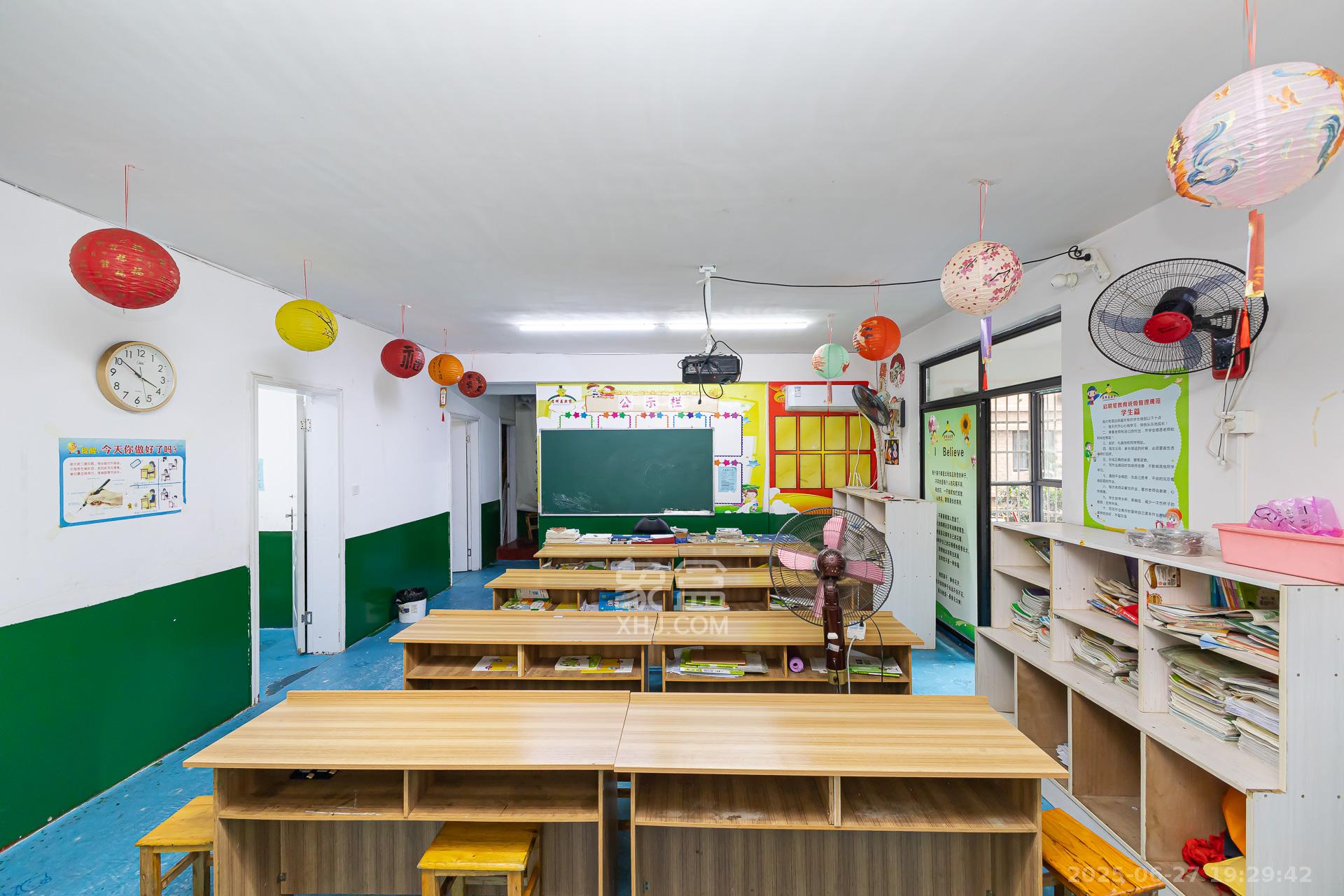 润和之悦(金泽园) 4室2厅2卫 78.0万 润和之悦(金泽园) 4室2厅2卫 78.0万客厅