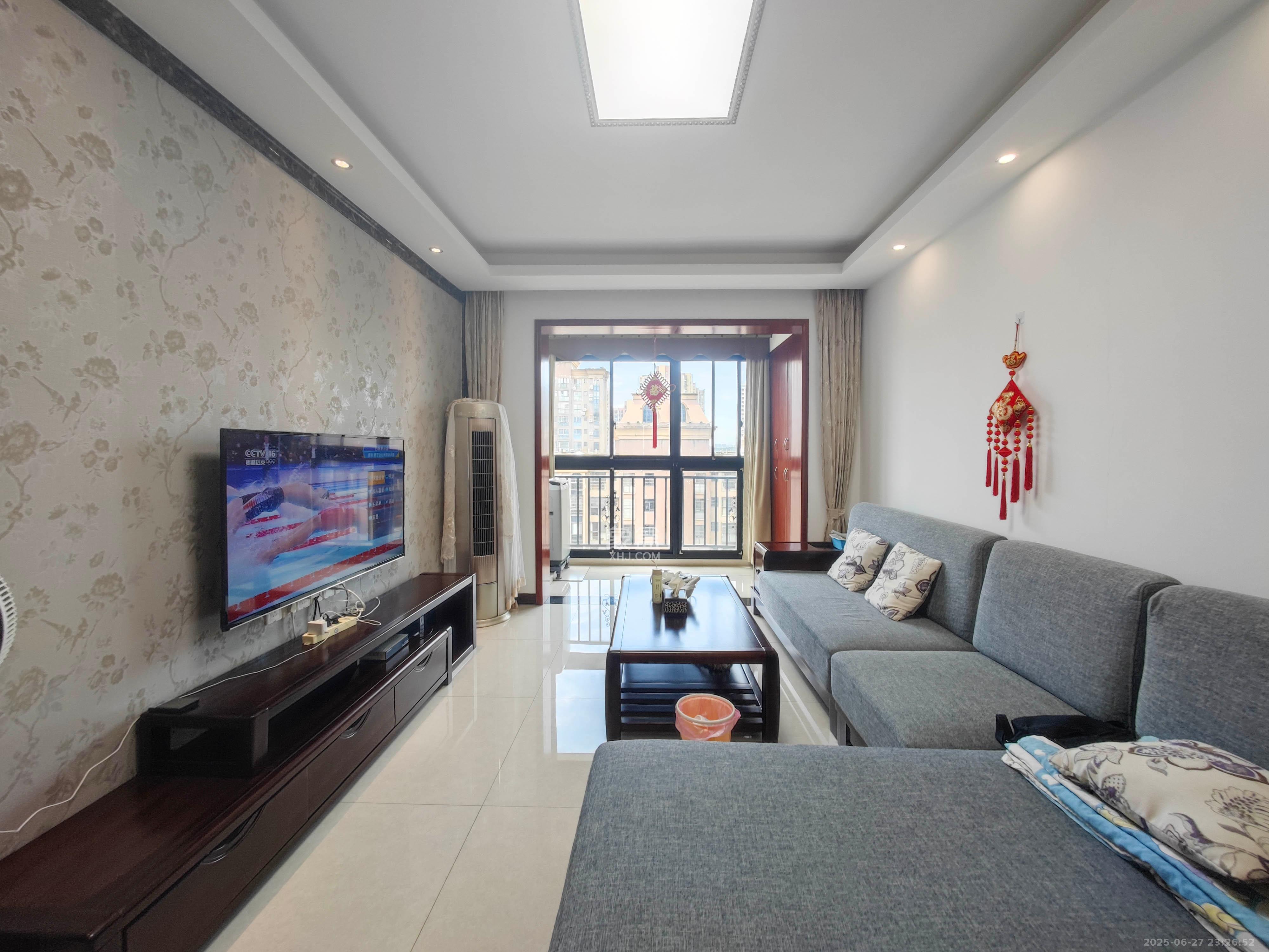 泰禹云开壹品  3室2厅1卫    98.0万 泰禹云开壹品  3室2厅1卫    98.0万客厅