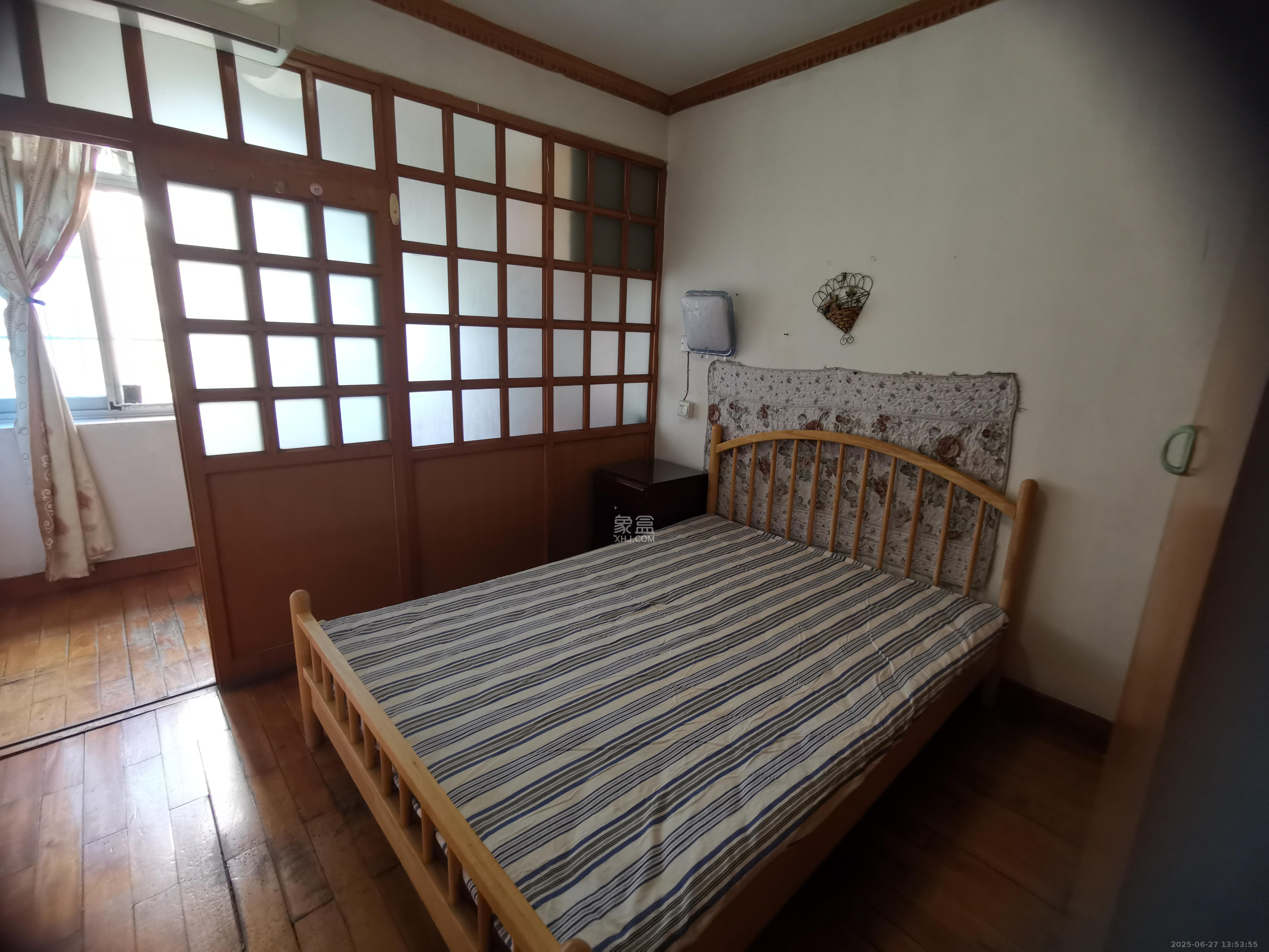 印染厂宿舍  1室1厅1卫   1300.00元/月室内图