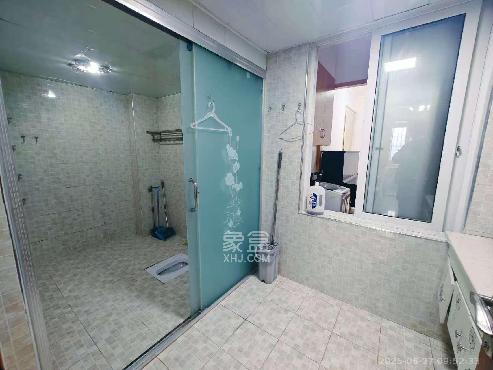 上河国际C区  3室1厅2卫   3000.00元/月室内图