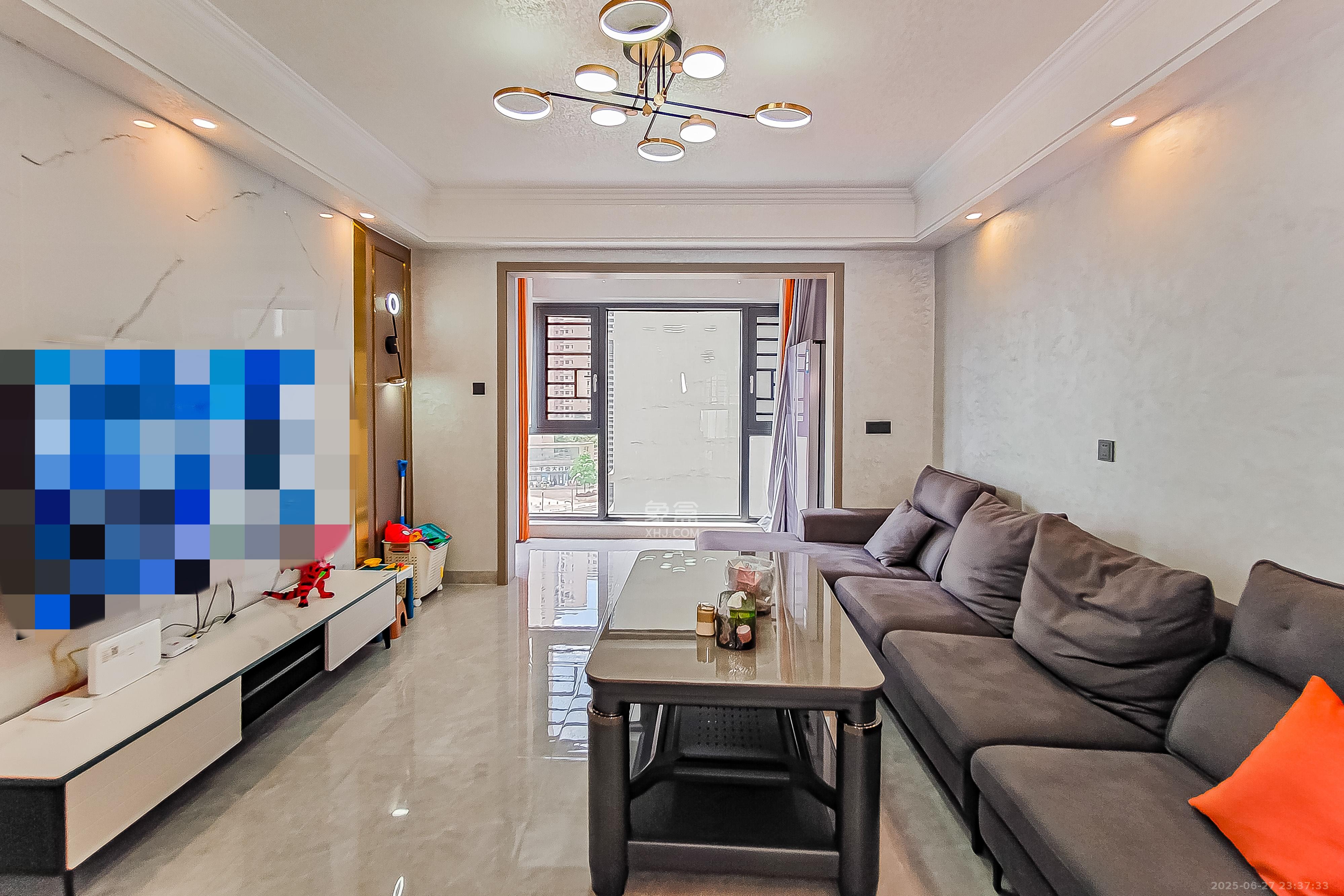 中建悦和城  3室2厅2卫    119.8万 中建悦和城  3室2厅2卫    119.8万客厅