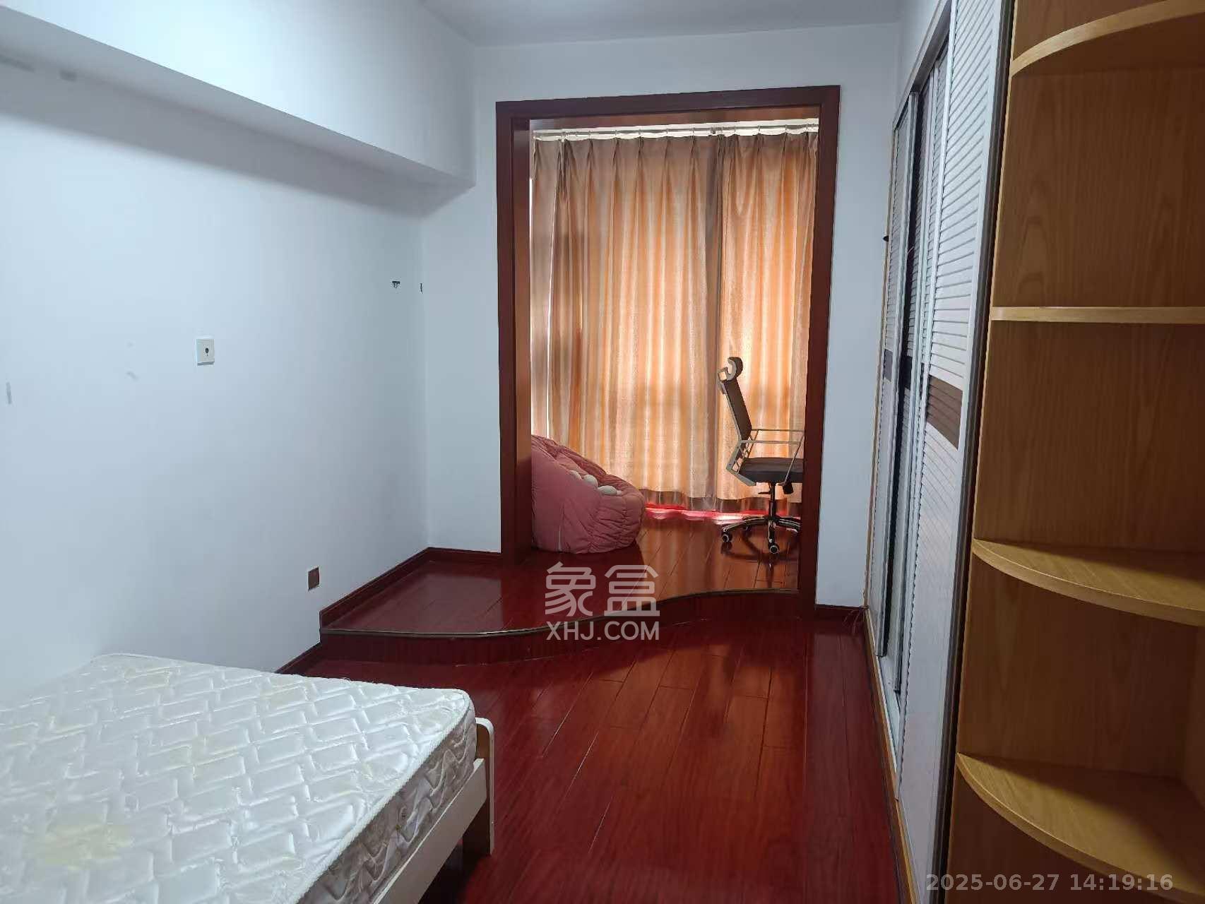 和卉家园 3室2厅2卫 3600.0元/月 和卉家园 3室2厅2卫 3600.0元/月室内图