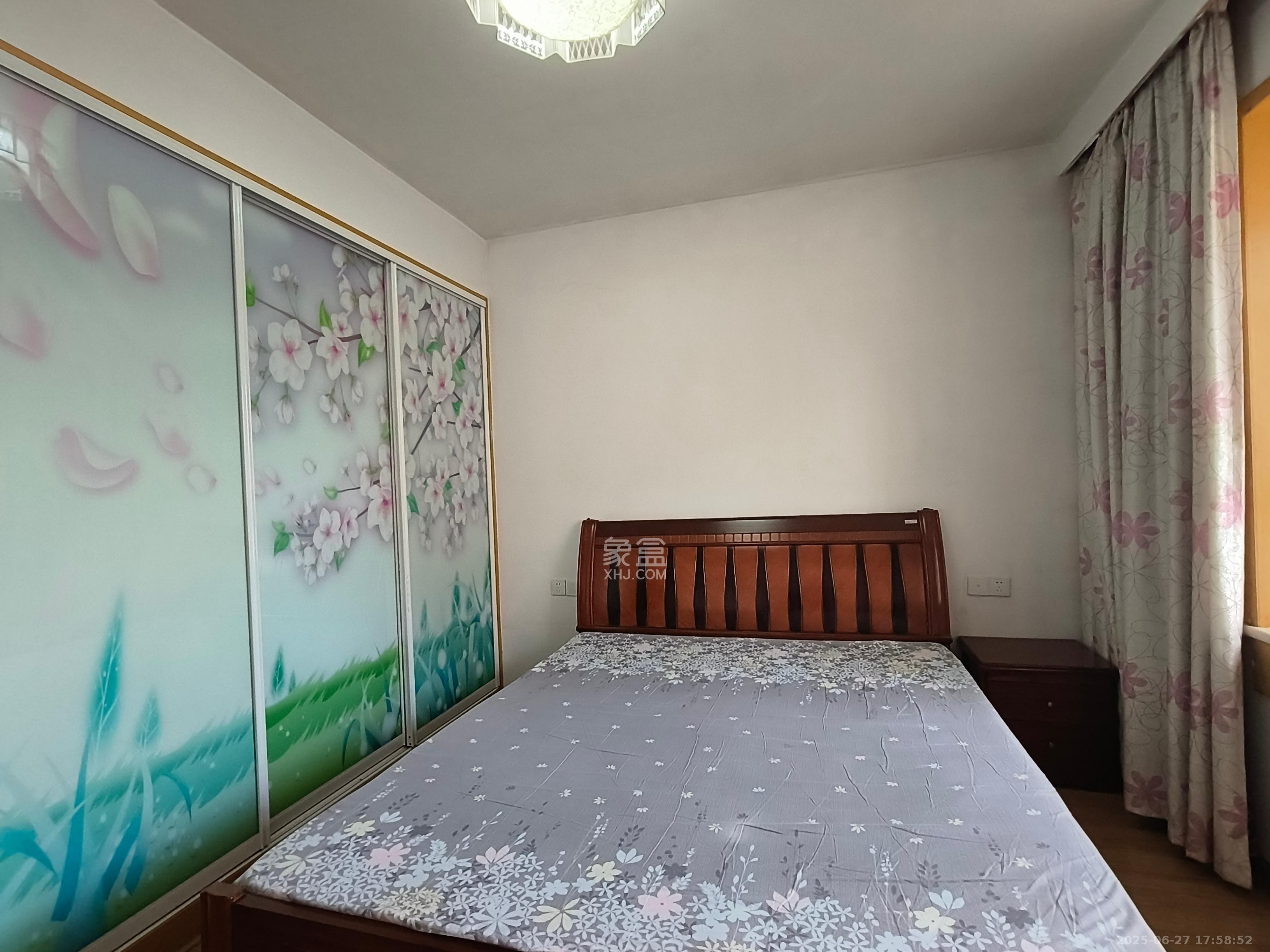 方略学府佳境  3室2厅1卫   1800.00元/月室内图