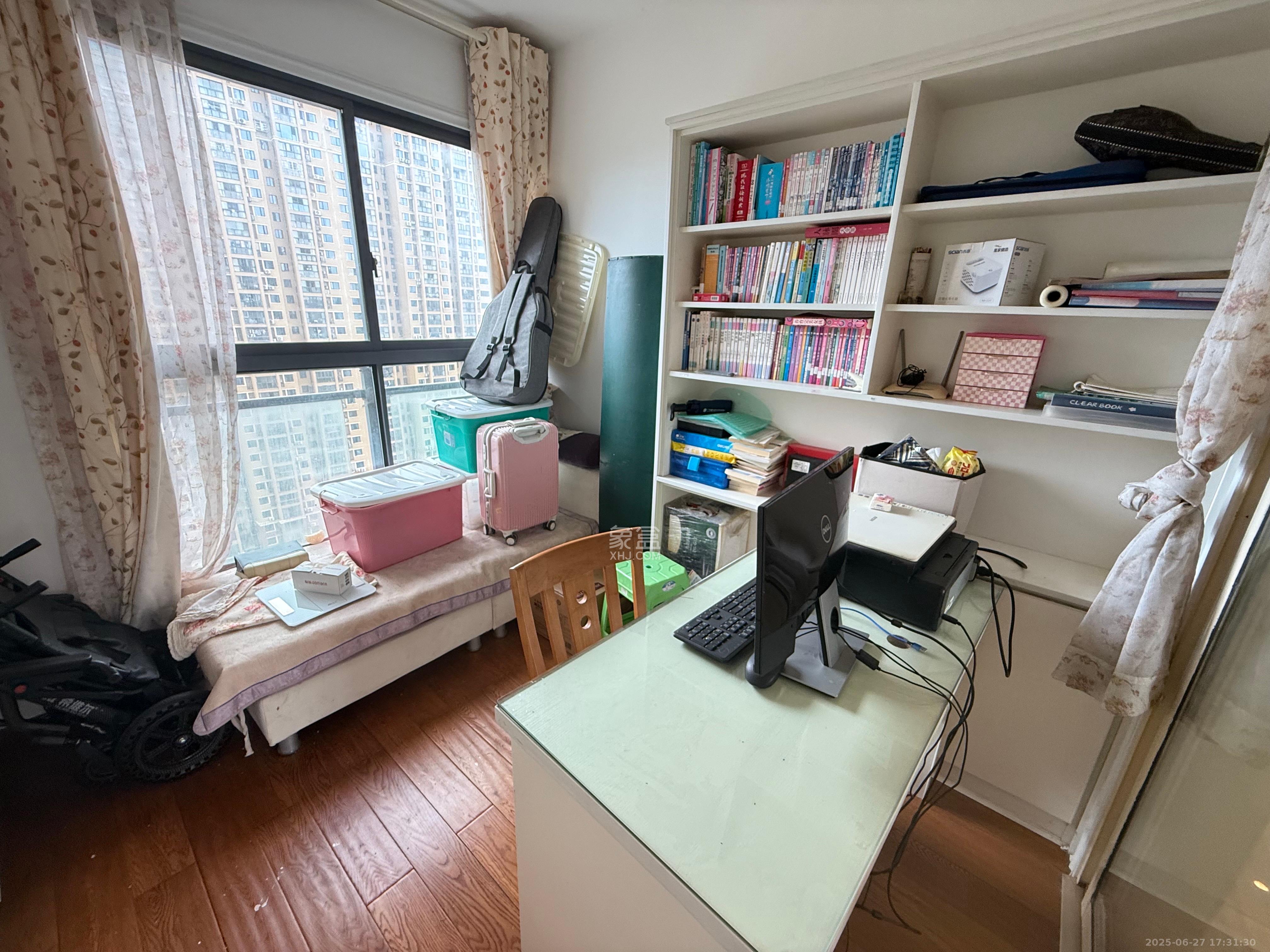 北京御园一二期(国泰嘉园) 1室2厅1卫 2500.0元/月 北京御园一二期(国泰嘉园) 1室2厅1卫 2500.0元/月室内图