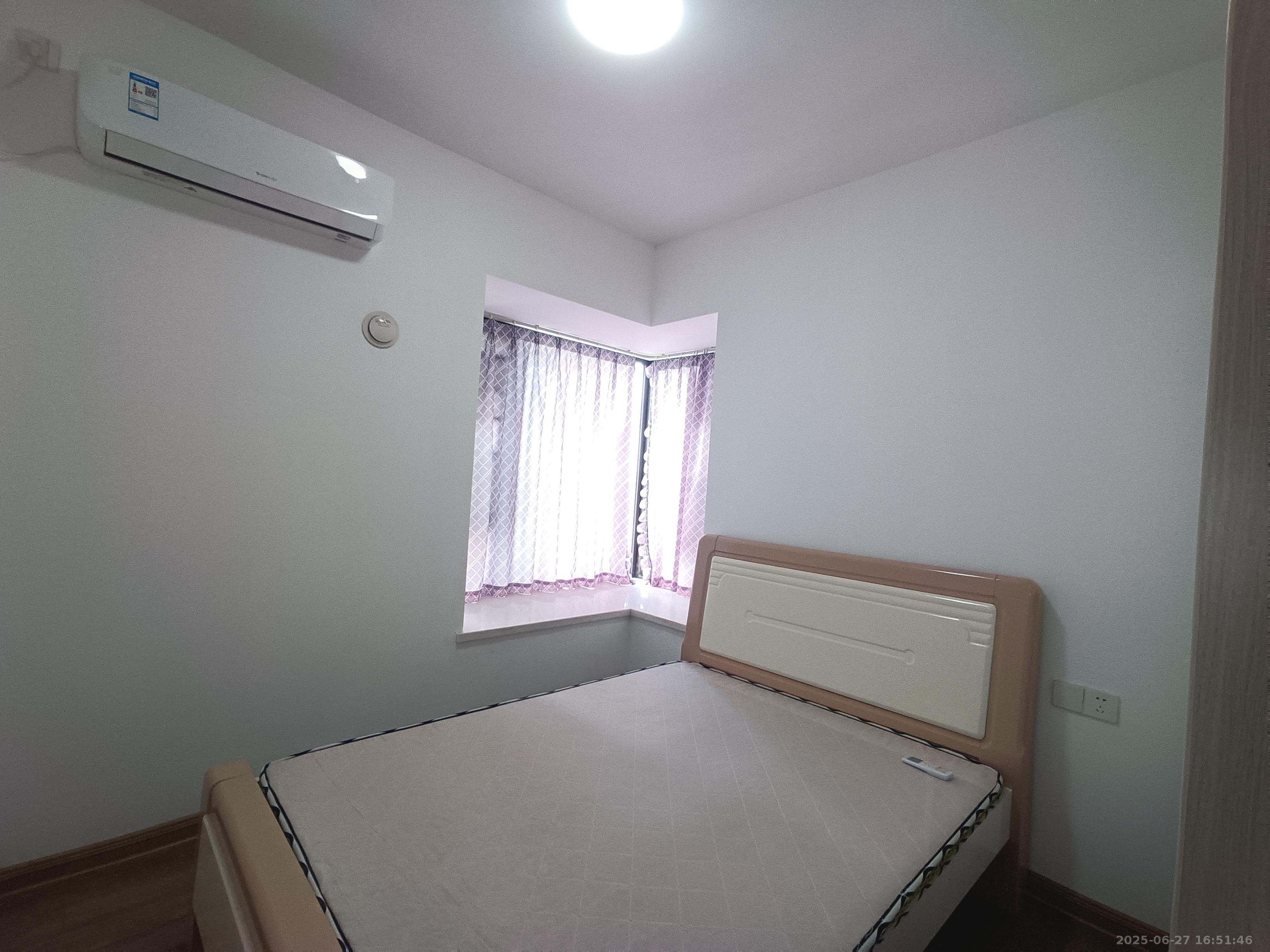 美的翰城  4室2厅2卫   2200.00元/月室内图