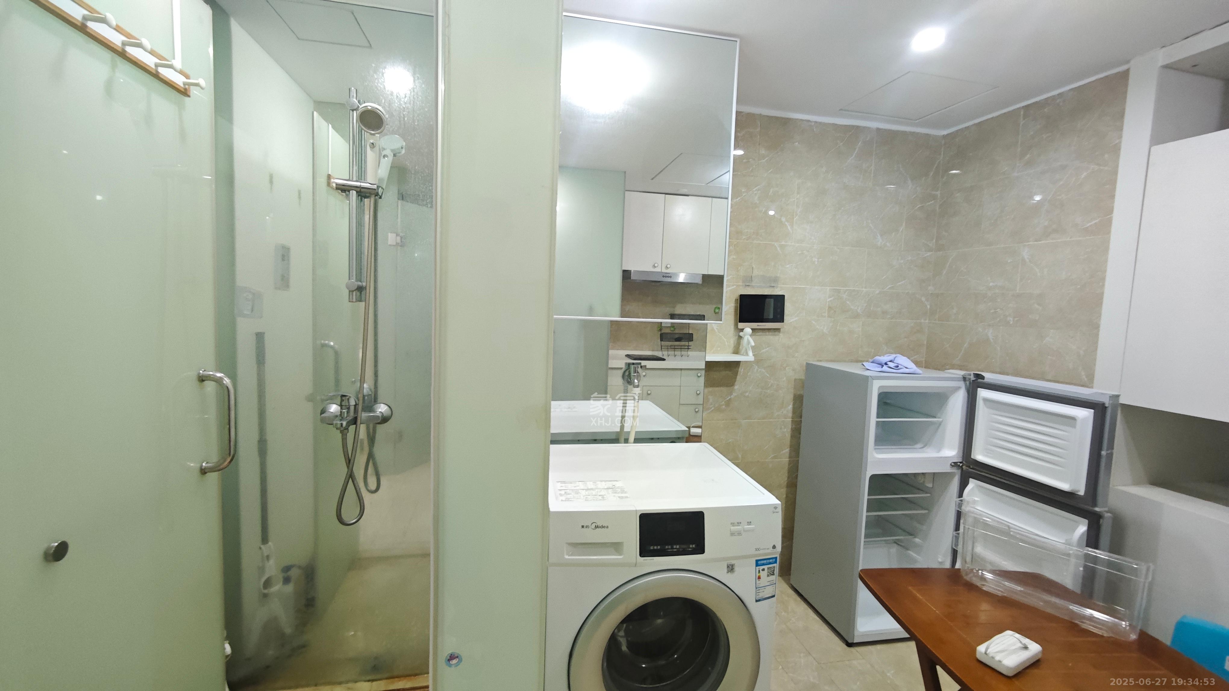 泊富公寓(泊富国际广场) 1室0厅0卫 2600.0元/月 泊富公寓(泊富国际广场) 1室0厅0卫 2600.0元/月室内图