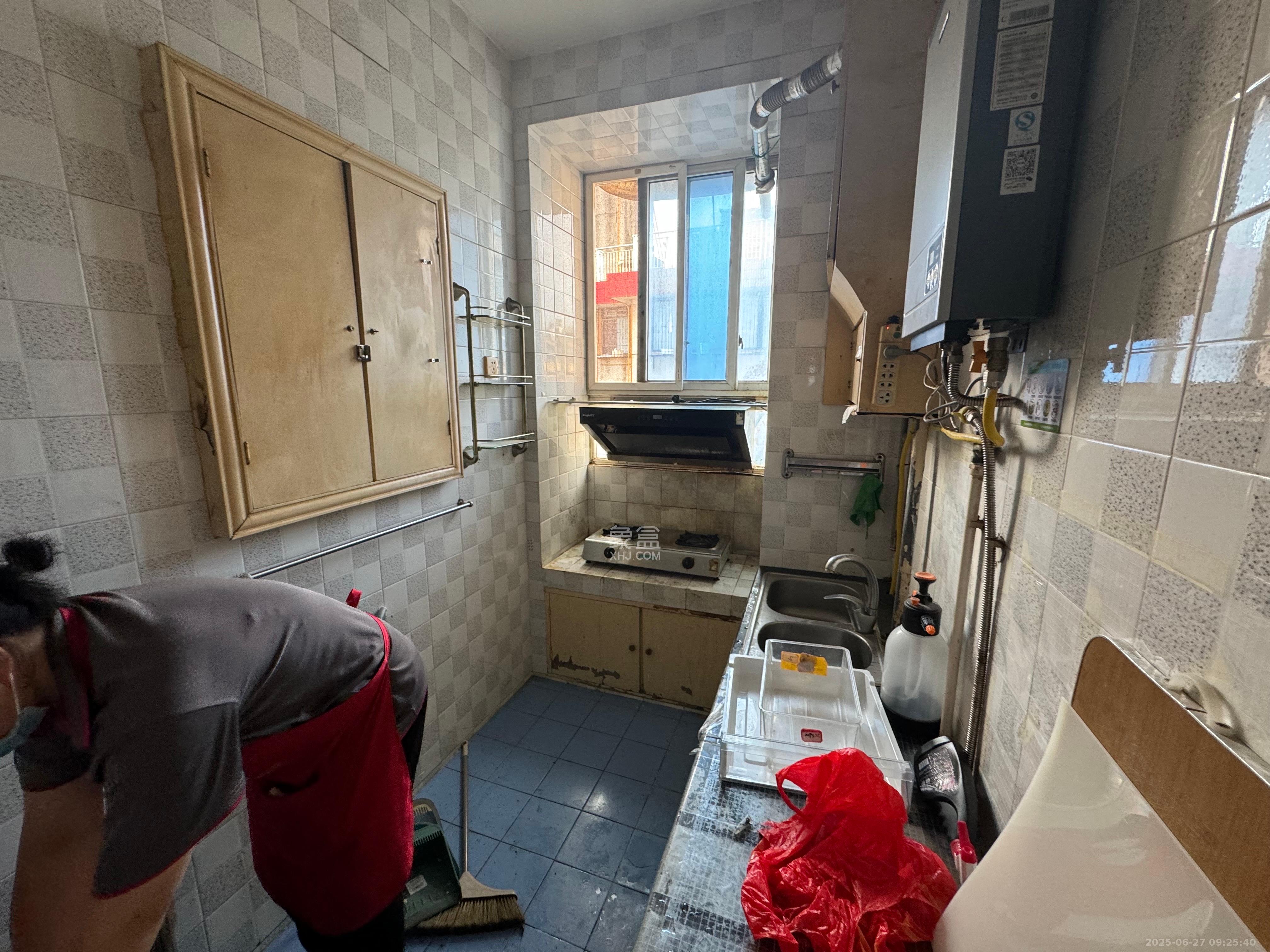 上麻园岭279号(原新华书店宿舍) 3室2厅1卫 2500.0元/月 上麻园岭279号(原新华书店宿舍) 3室2厅1卫 2500.0元/月室内图