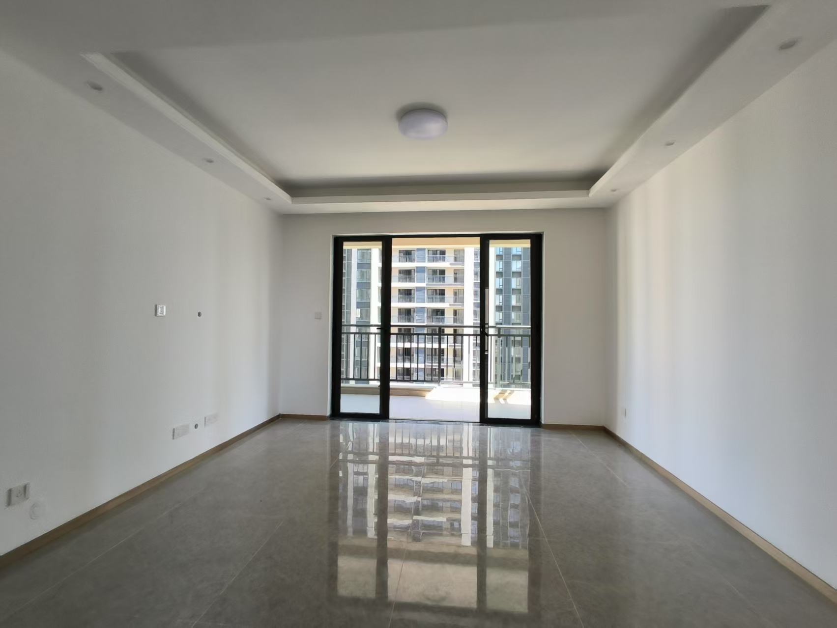 和风家园初心苑  3室2厅2卫    2500.0元/月室内图