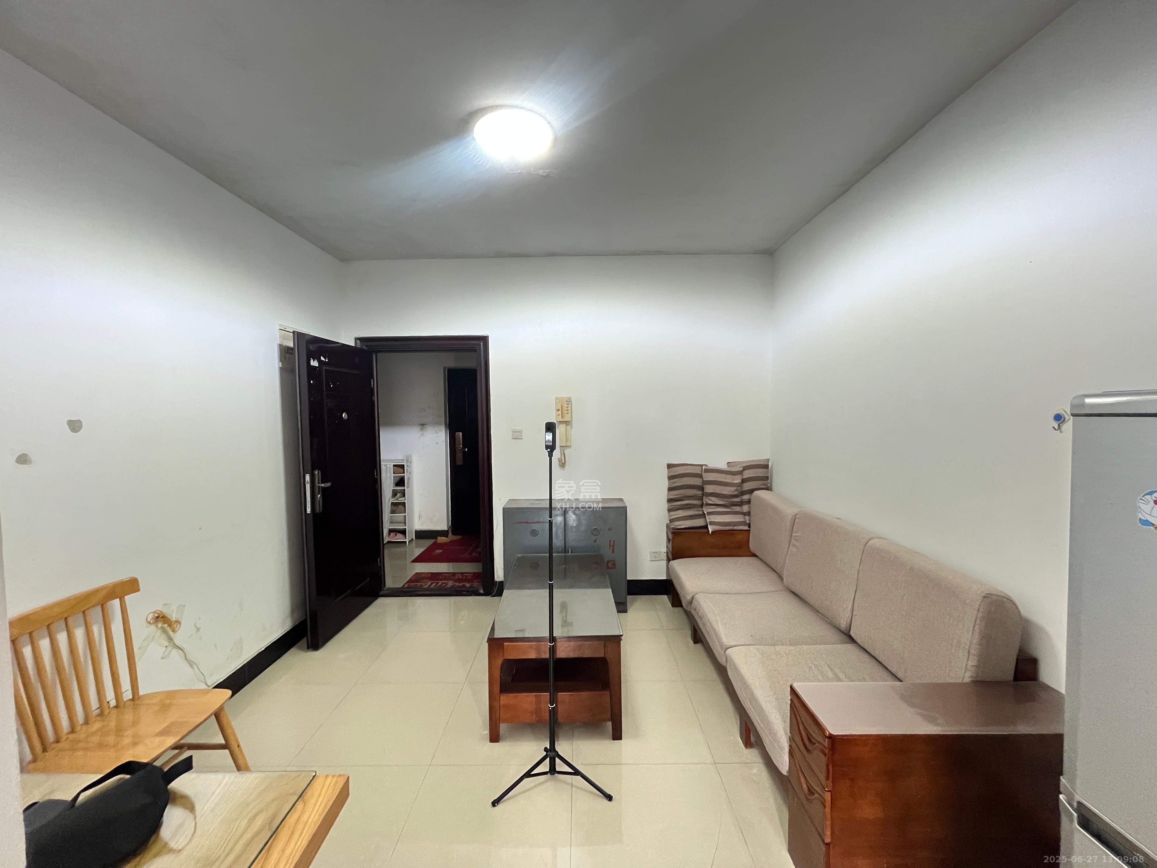 星典时代  1室1厅1卫   1500.00元/月室内图