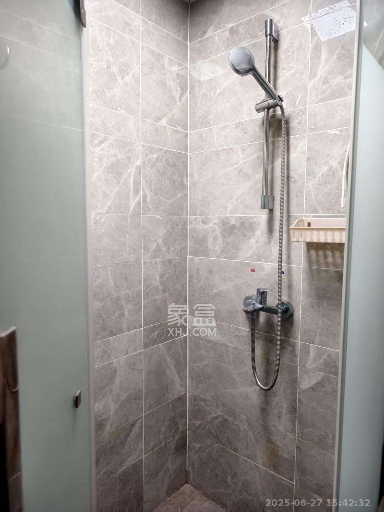 福天藏郡院子  1室1厅1卫    1000.0元/月 福天藏郡院子  1室1厅1卫    1000.0元/月