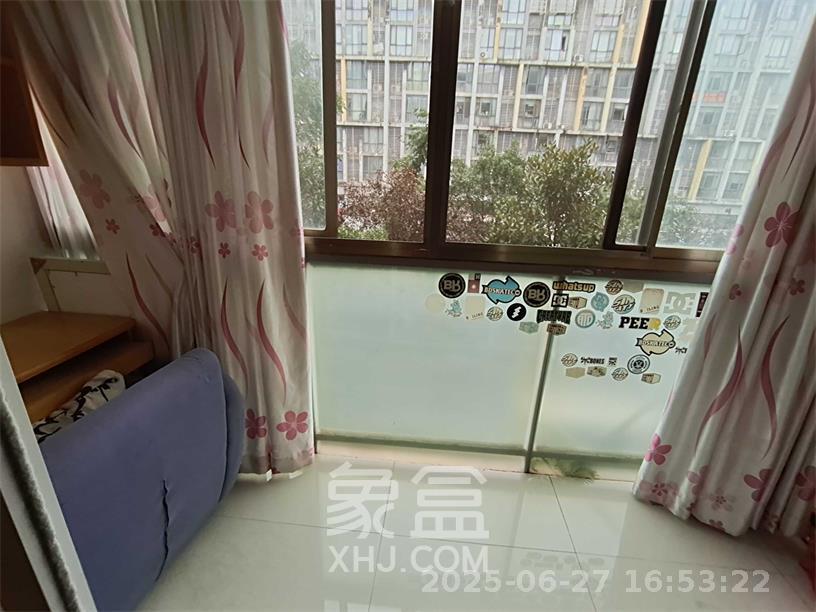 阳光100二期  2室2厅1卫   2300.00元/月室内图